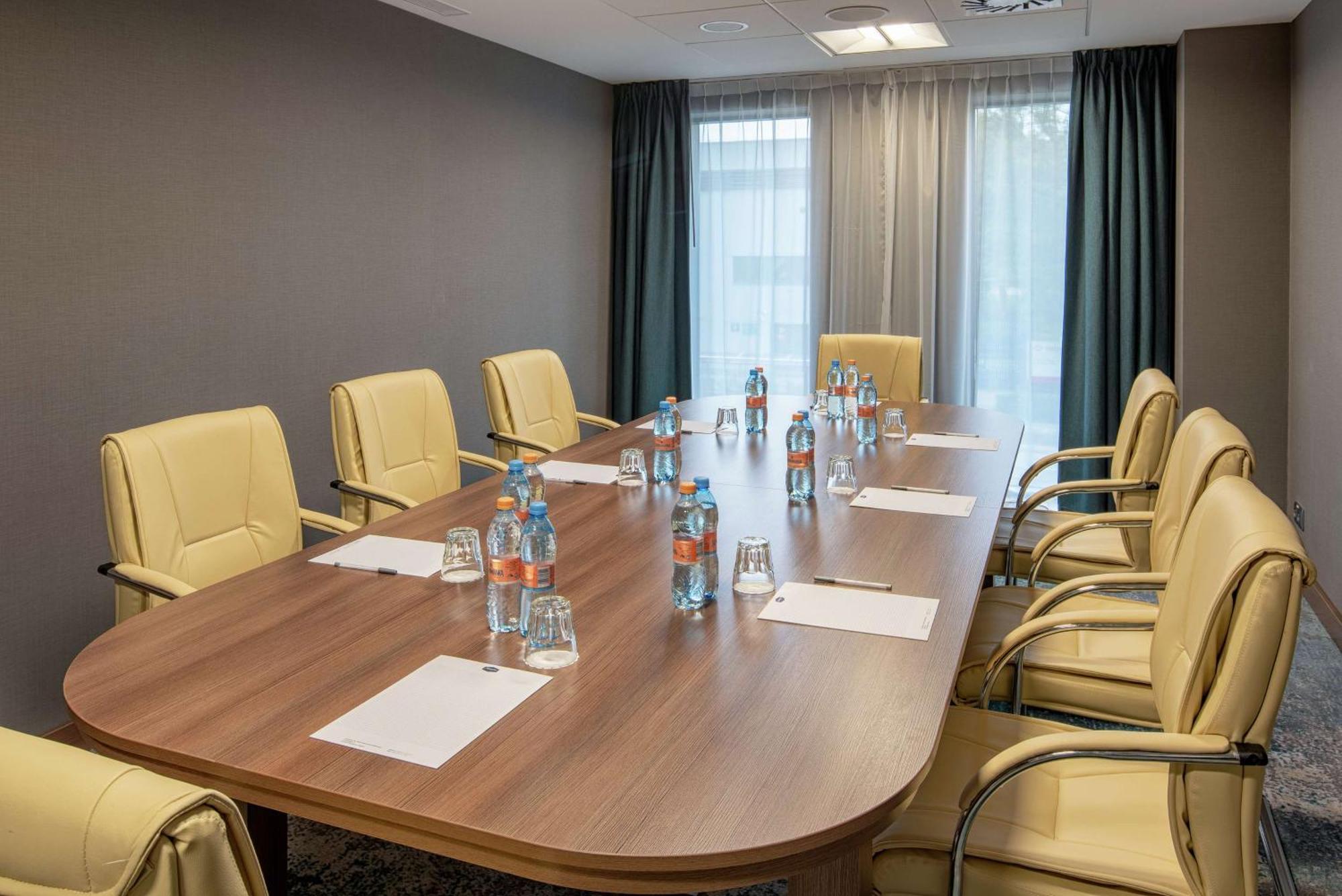 Hampton By Hilton Mokotow Hotel 3*