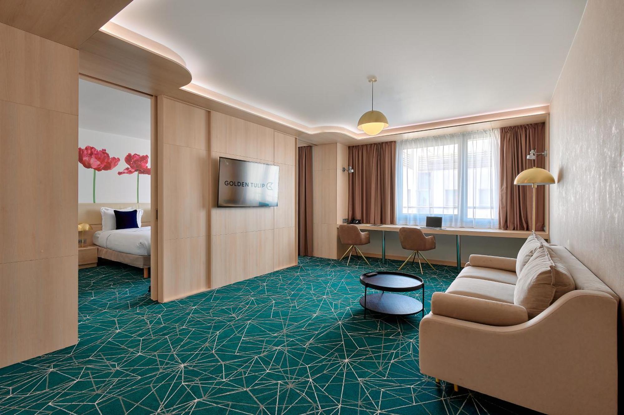 Golden Tulip Centrum 4*