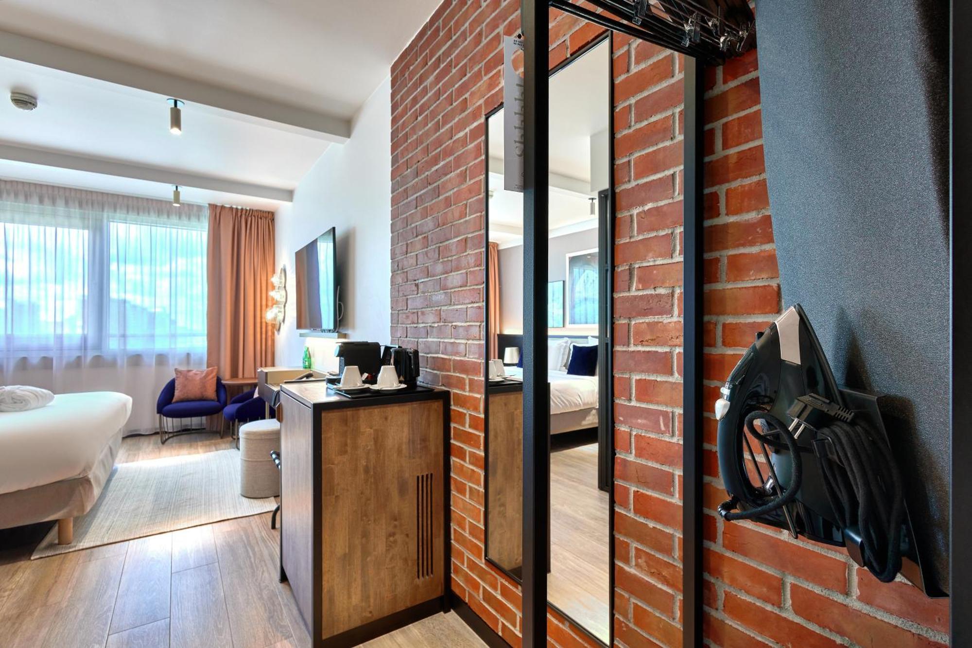 Hotel Golden Tulip Centrum 4*