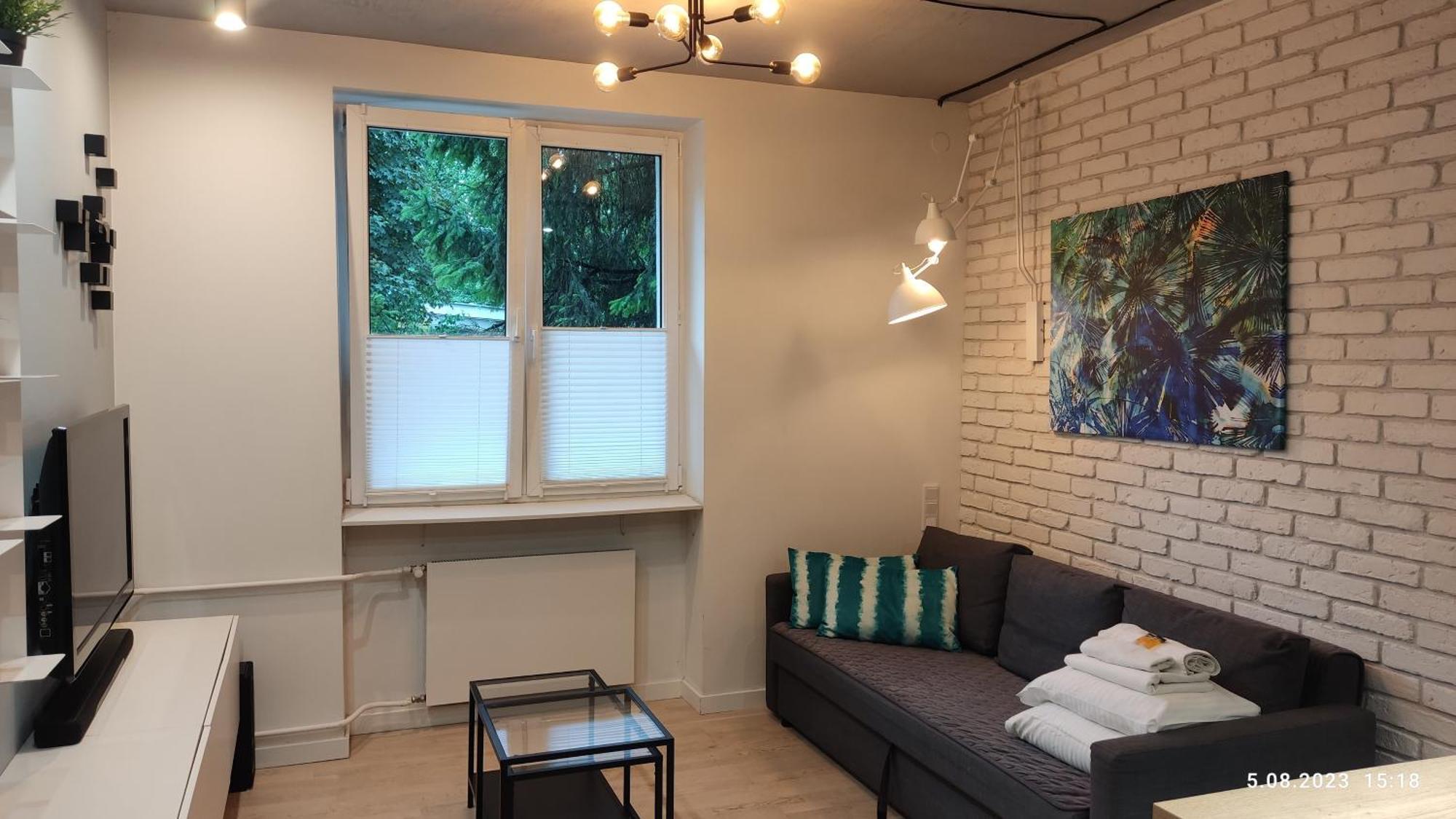 Apartment Be My Guest- Fontany Luxury Metro Wi-fi Free Parking Zone Warsaw
