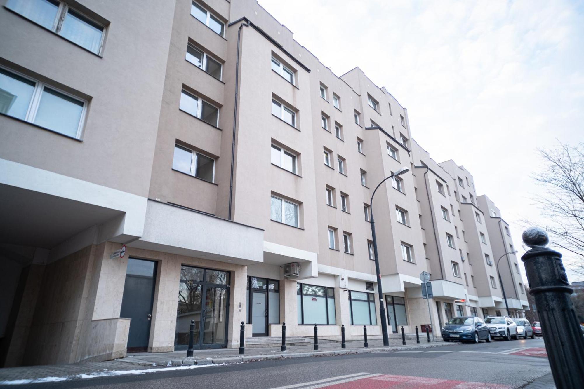 Apartrooms Near Old Town In Dnf Done Invoice