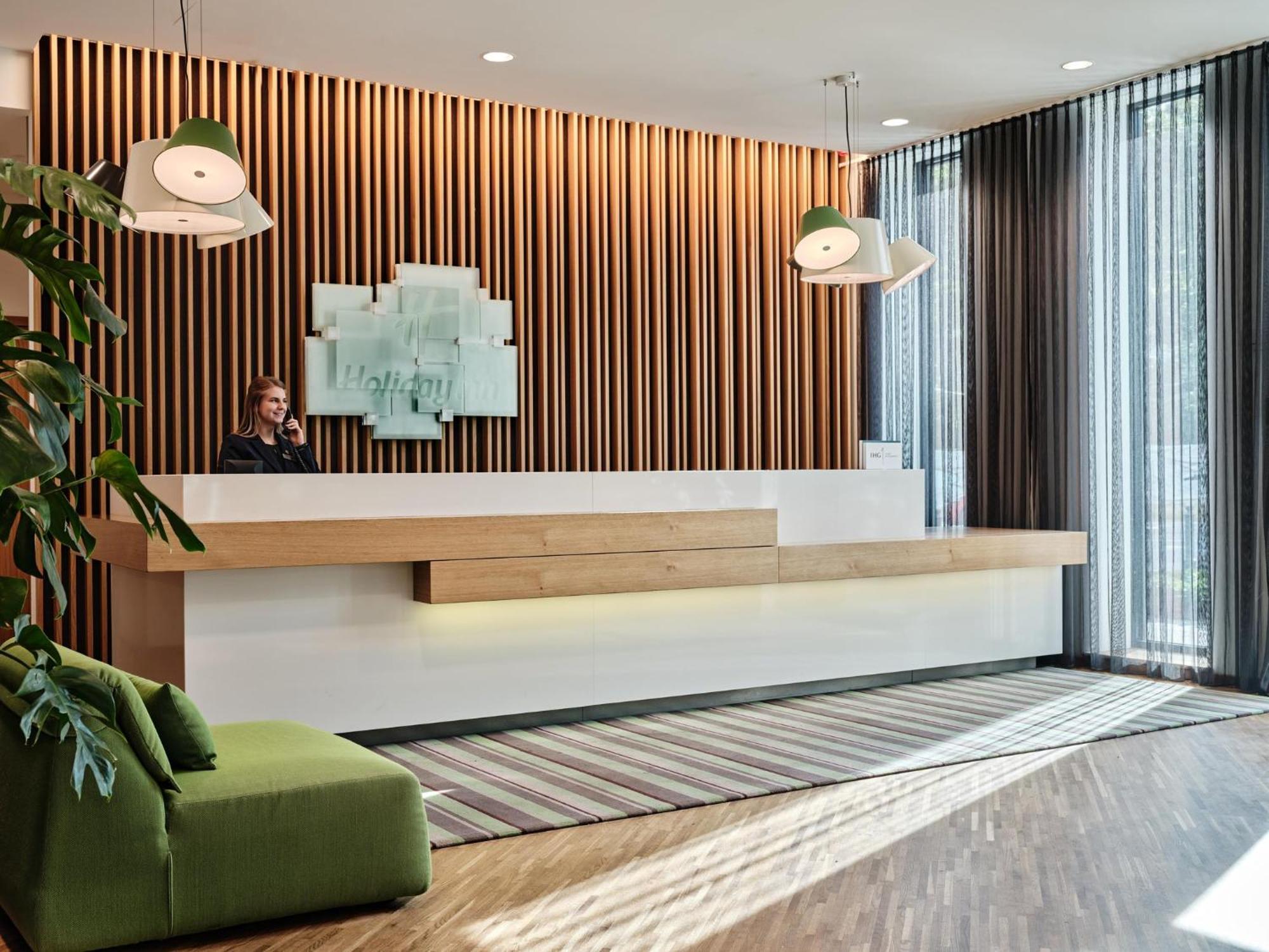 Hotel - Centre By Ihg