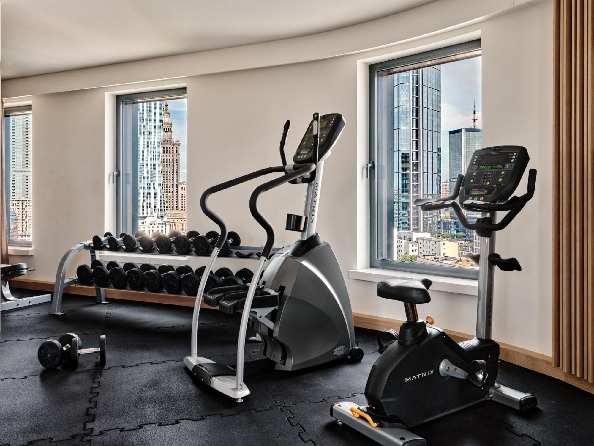 - Centre By Ihg Hotel 3*