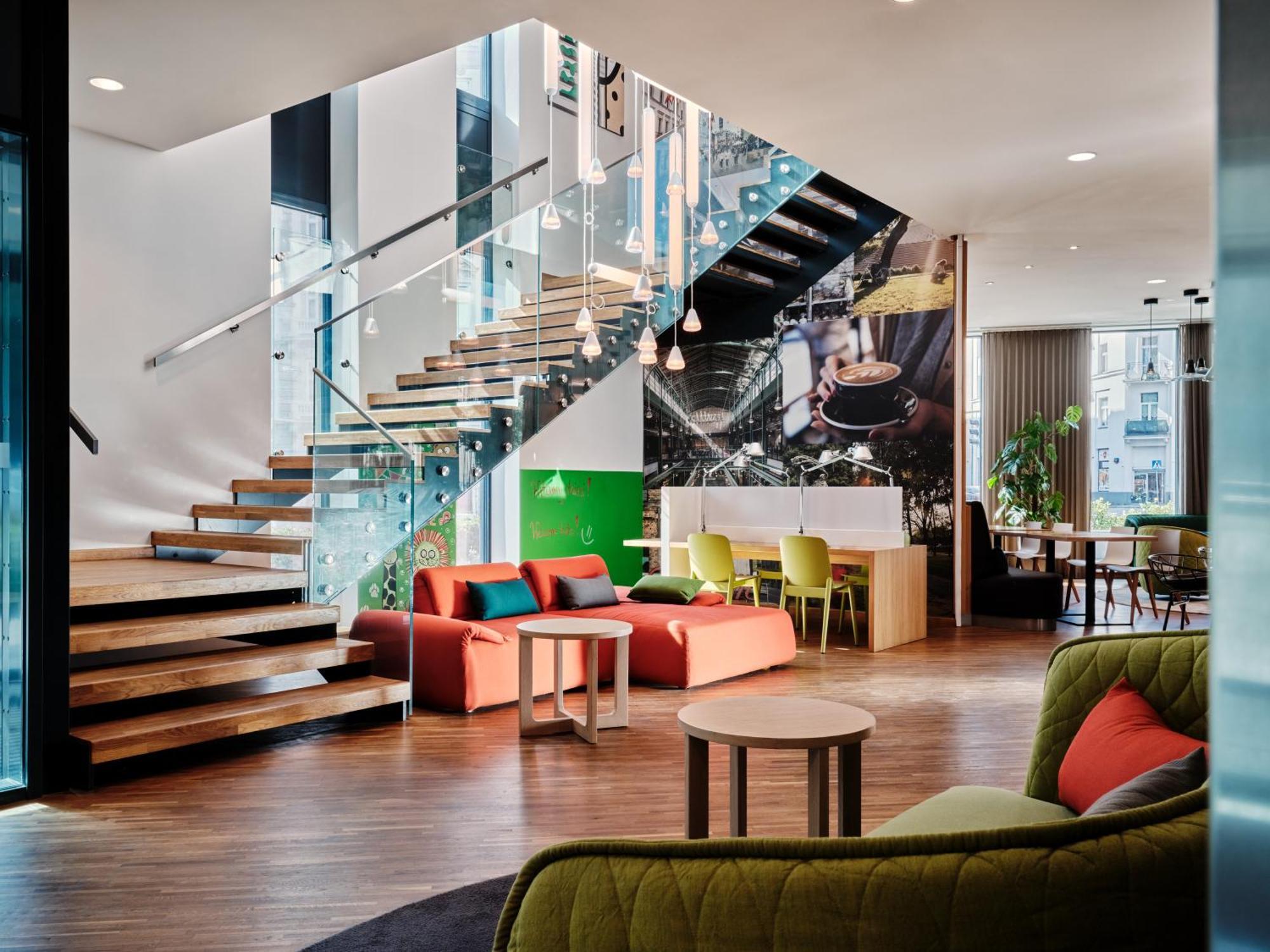 - Centre By Ihg 3*