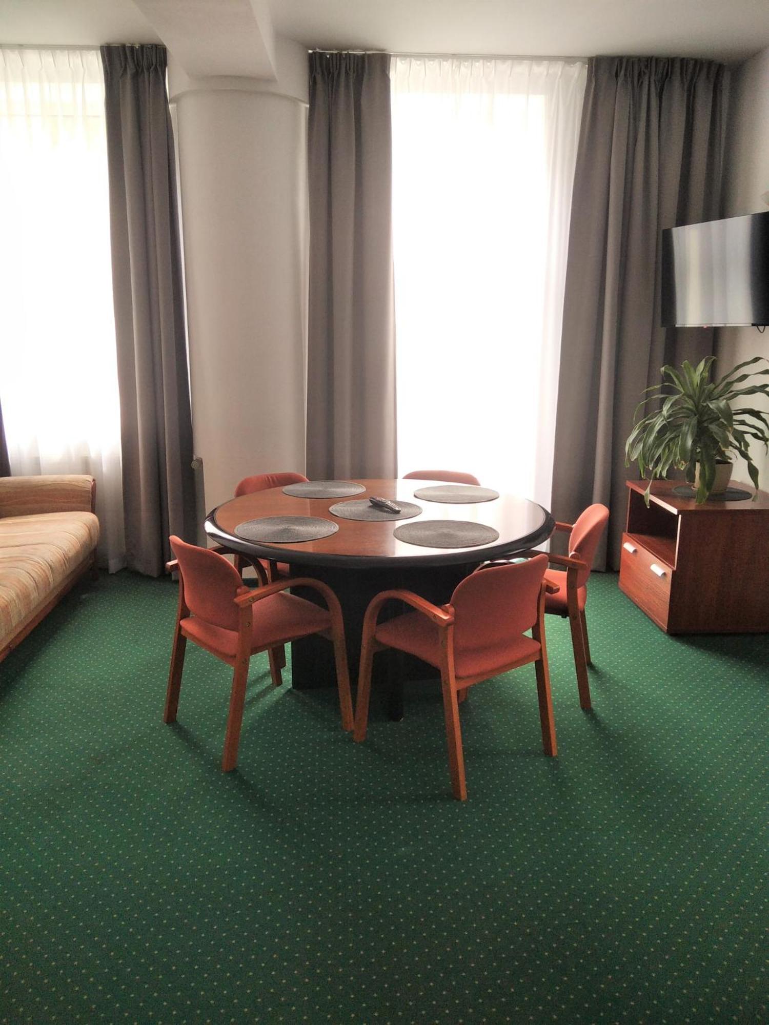 Centrum Szkoleniowo-konferencyjne Spolem 2* Varsóvia