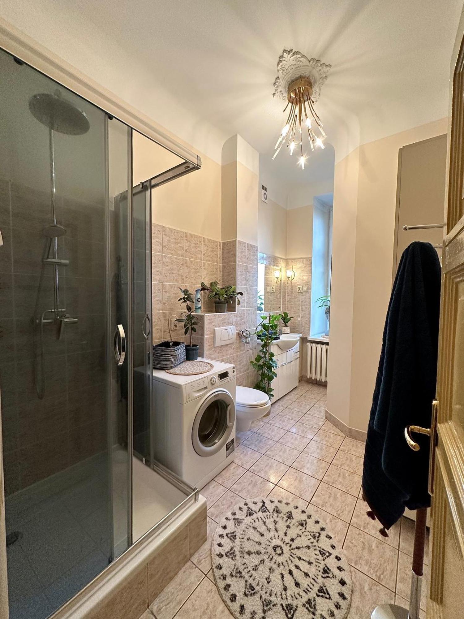 Exclusive Chmielna Street 95m2 Apartment Warsaw