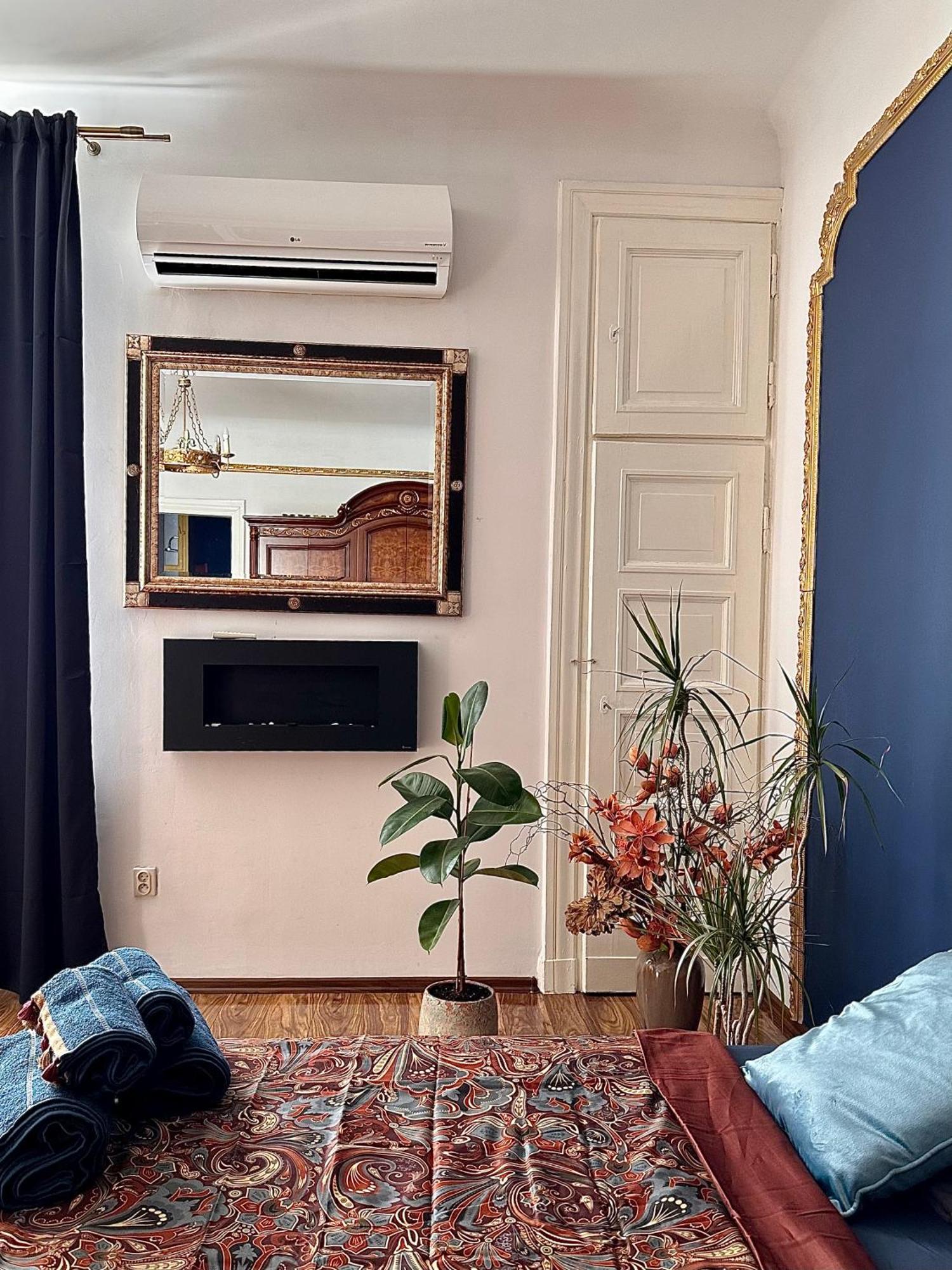 Apartment Exclusive Chmielna Street 95m2 Warsaw