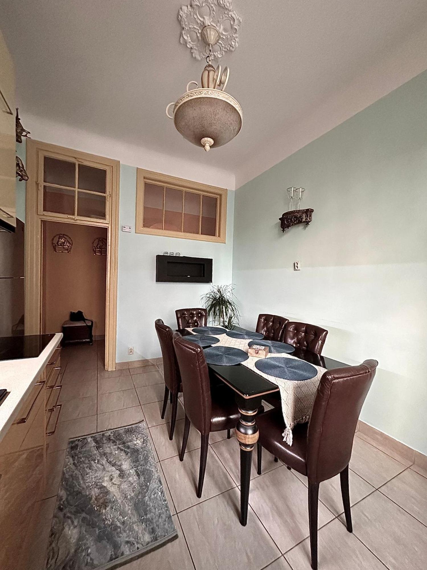 Apartment Exclusive Chmielna Street 95m2 Warsaw