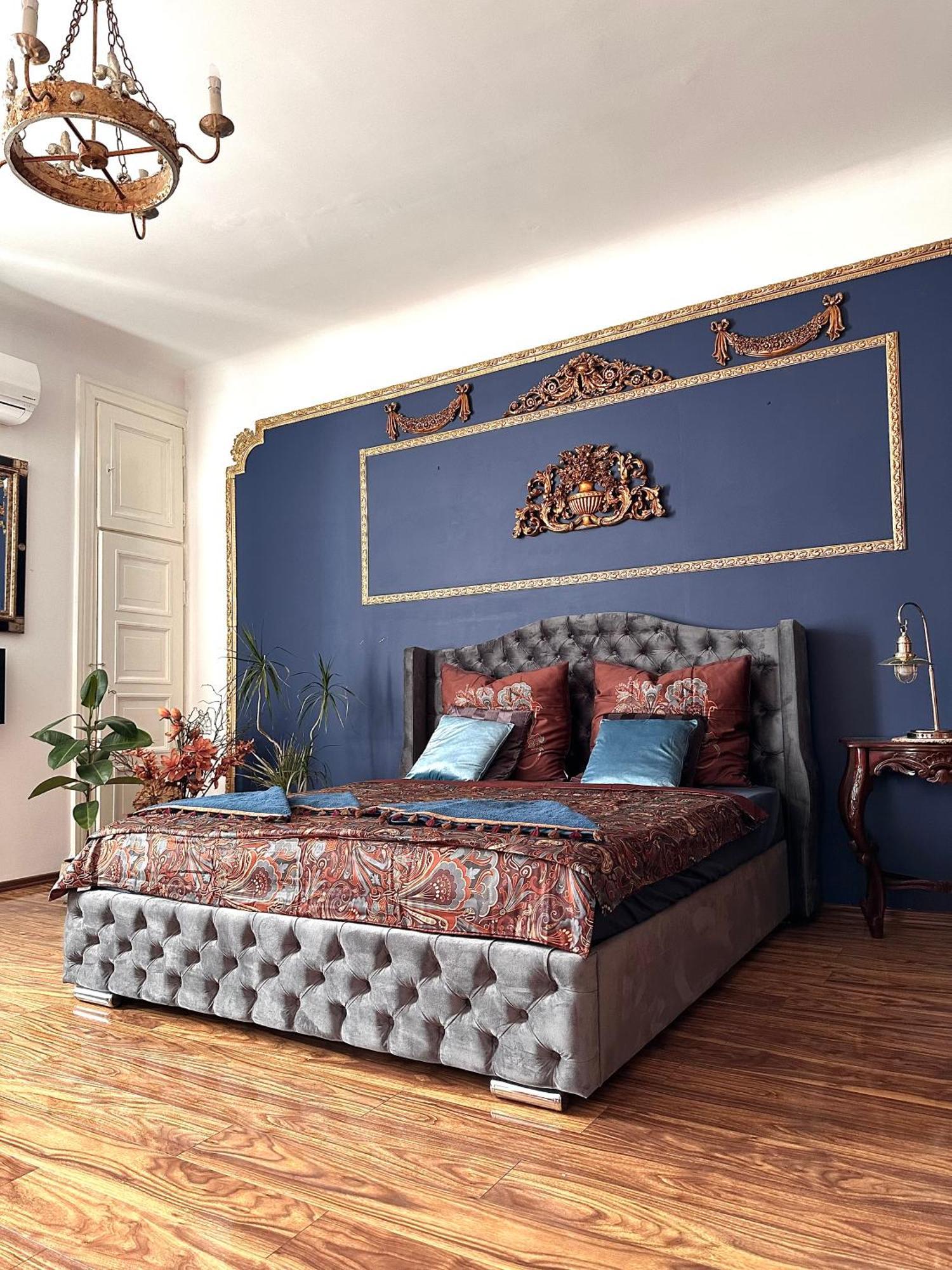 Exclusive Chmielna Street 95m2 Apartment