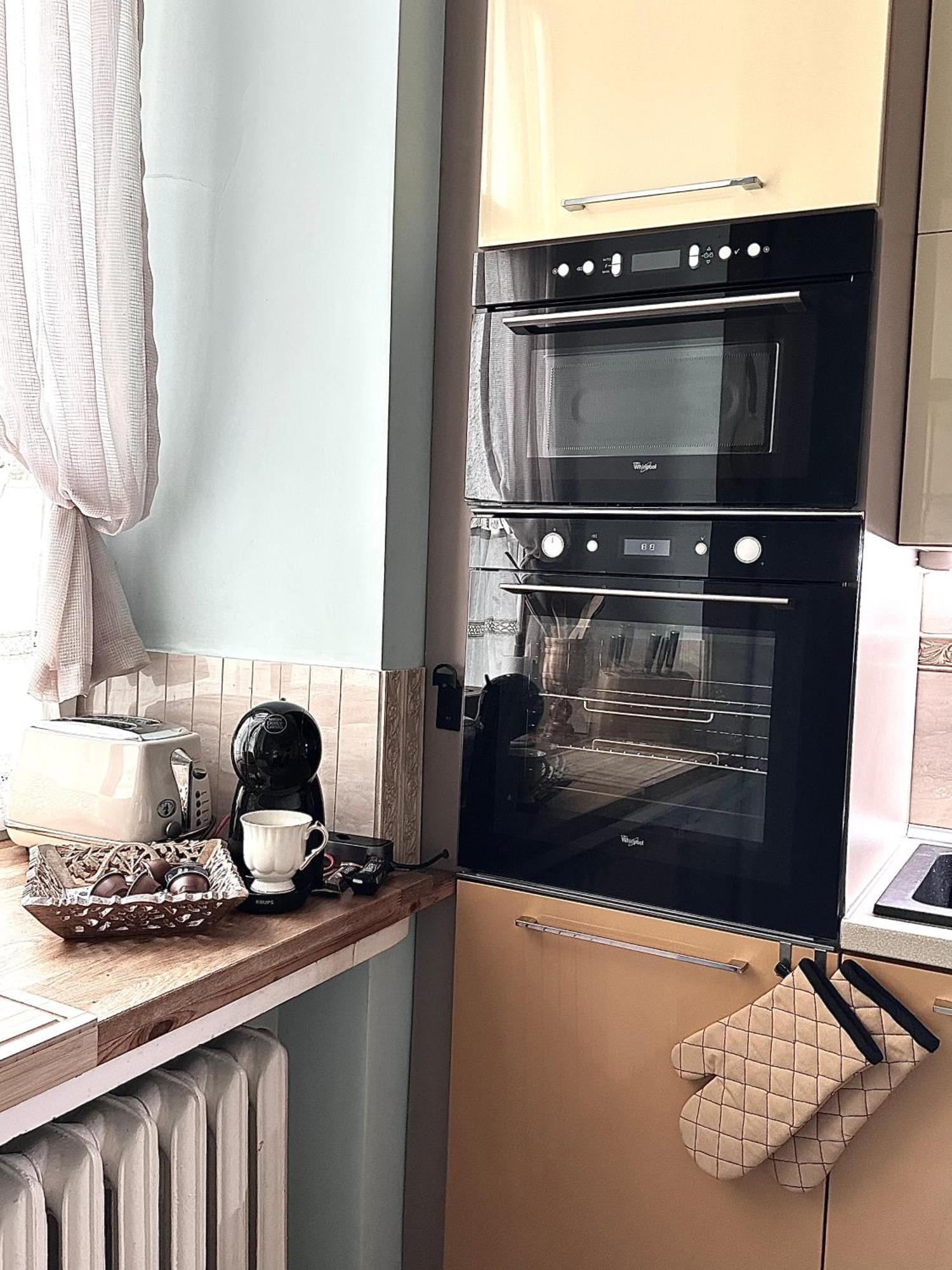 Exclusive Chmielna Street 95m2 Apartment Warsaw