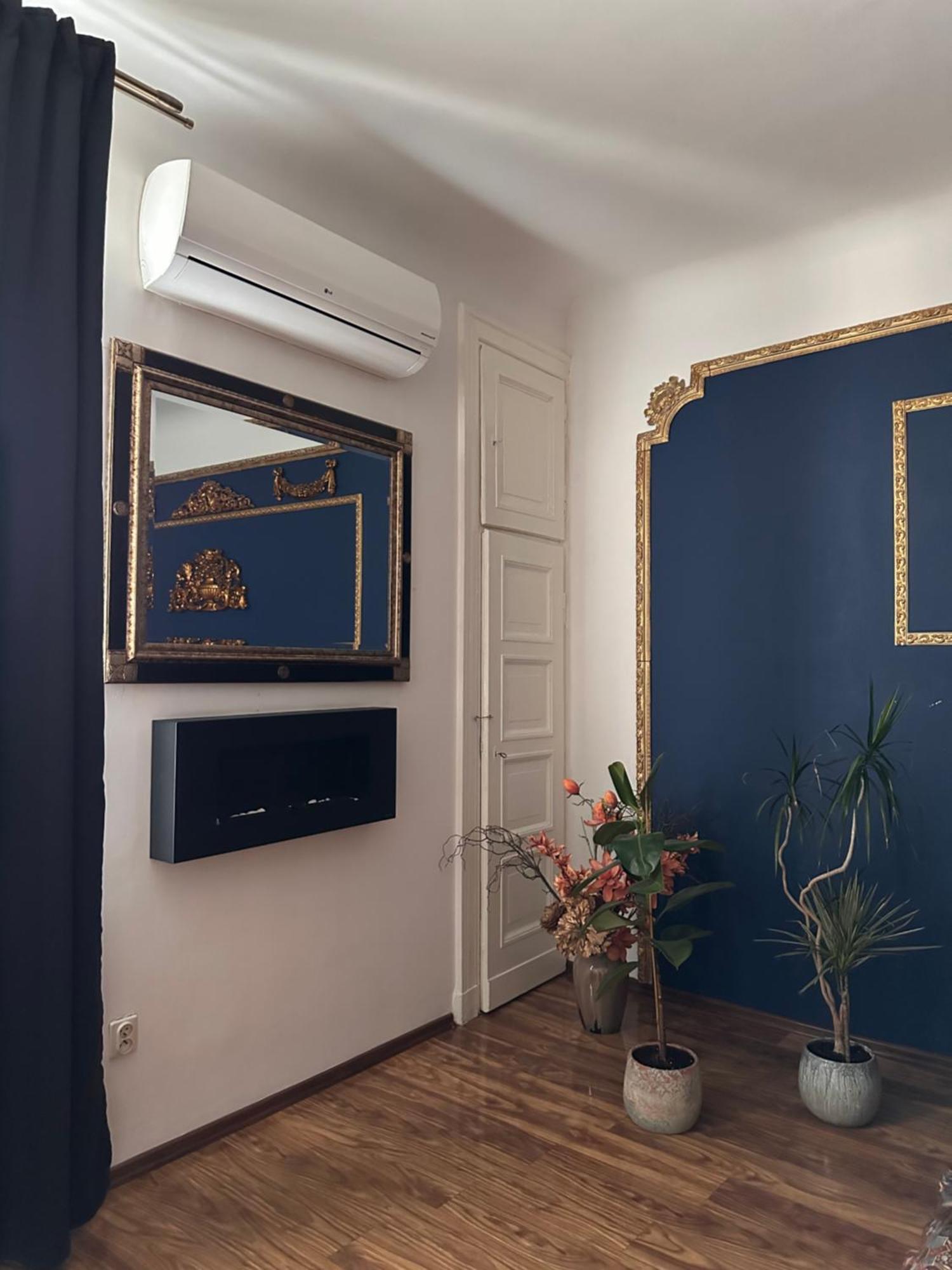 Exclusive Chmielna Street 95m2 Apartment Warsaw
