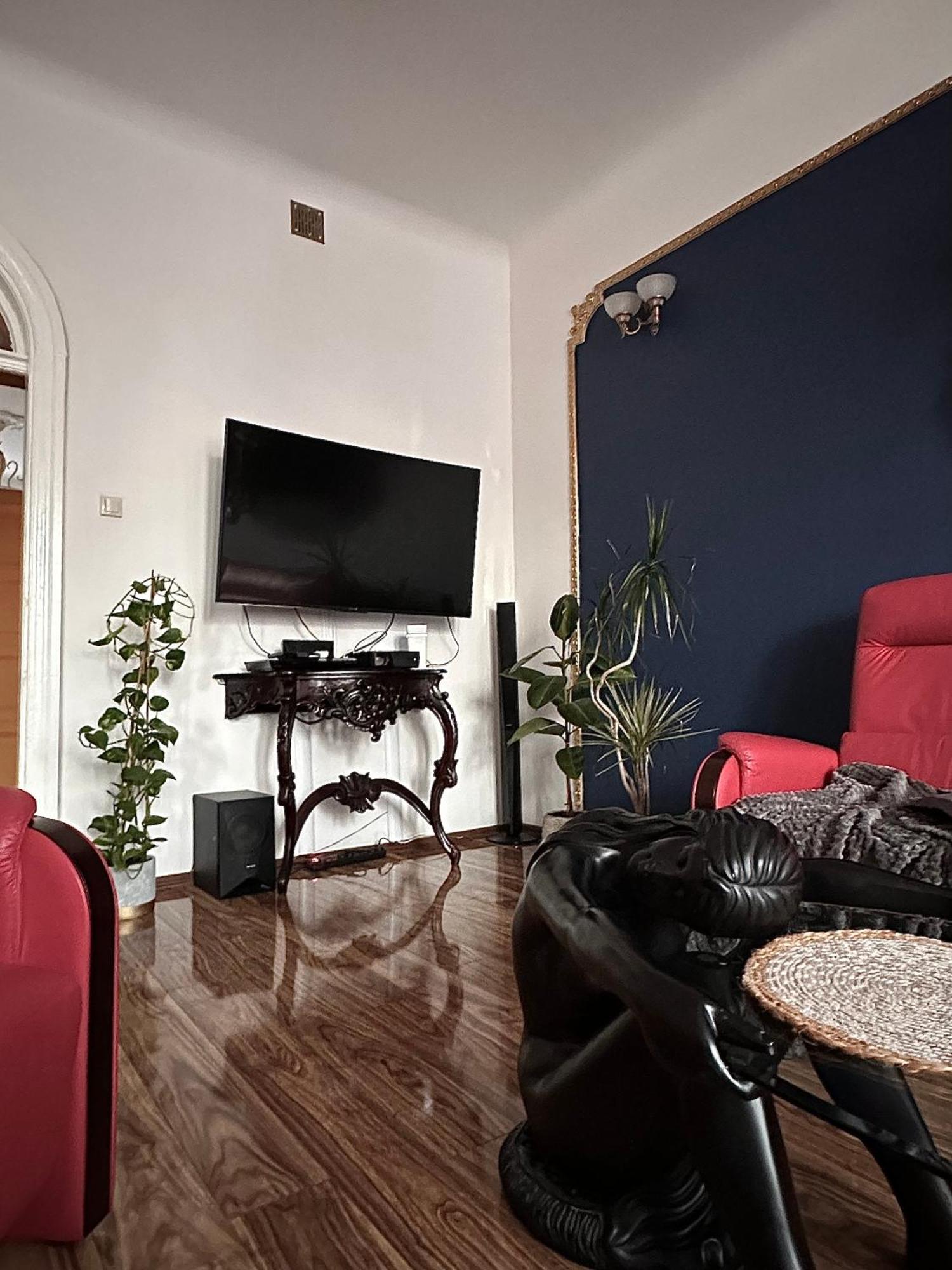 Exclusive Chmielna Street 95m2 * Warsaw