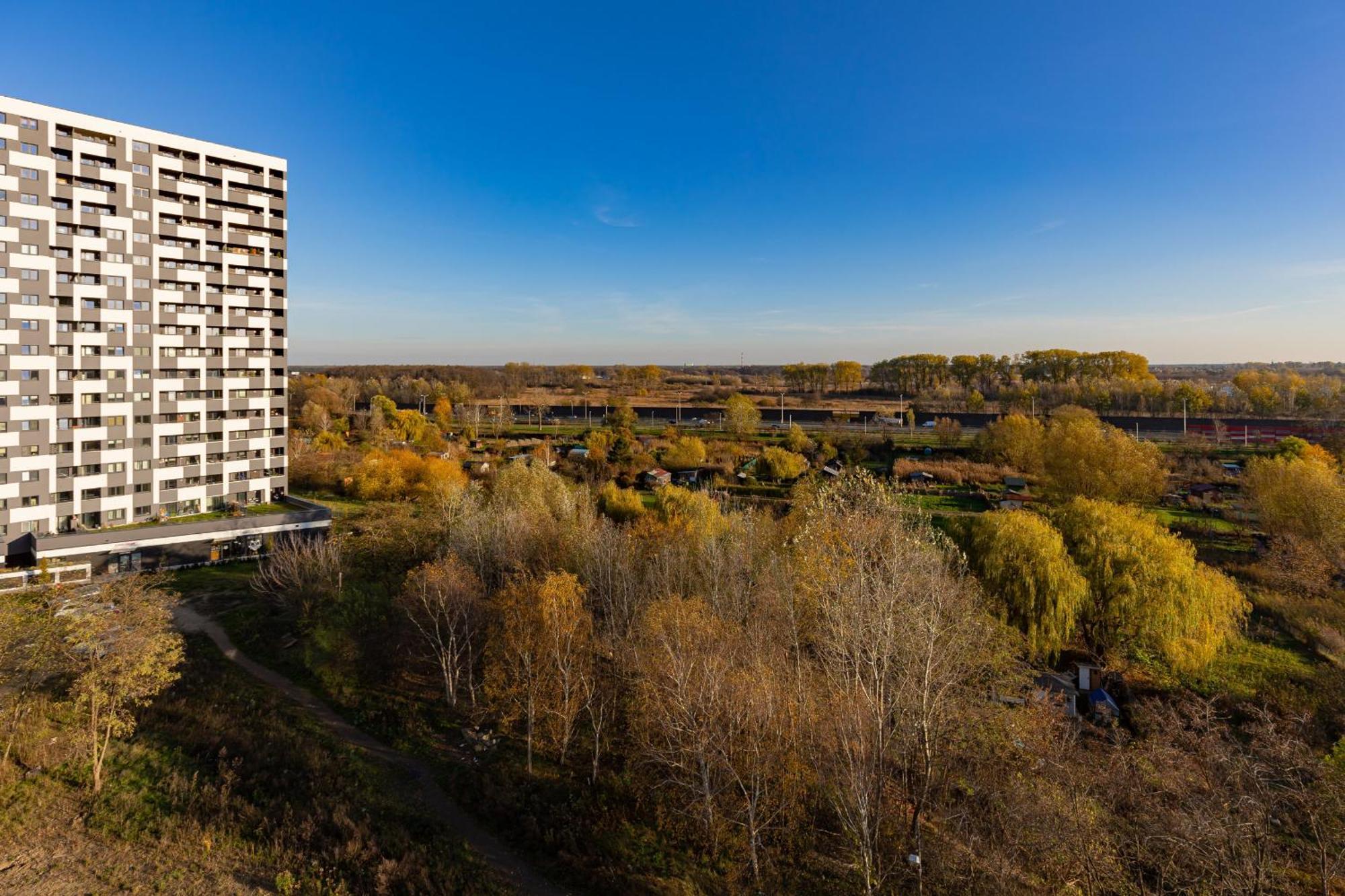 Praga With Parking By Renters