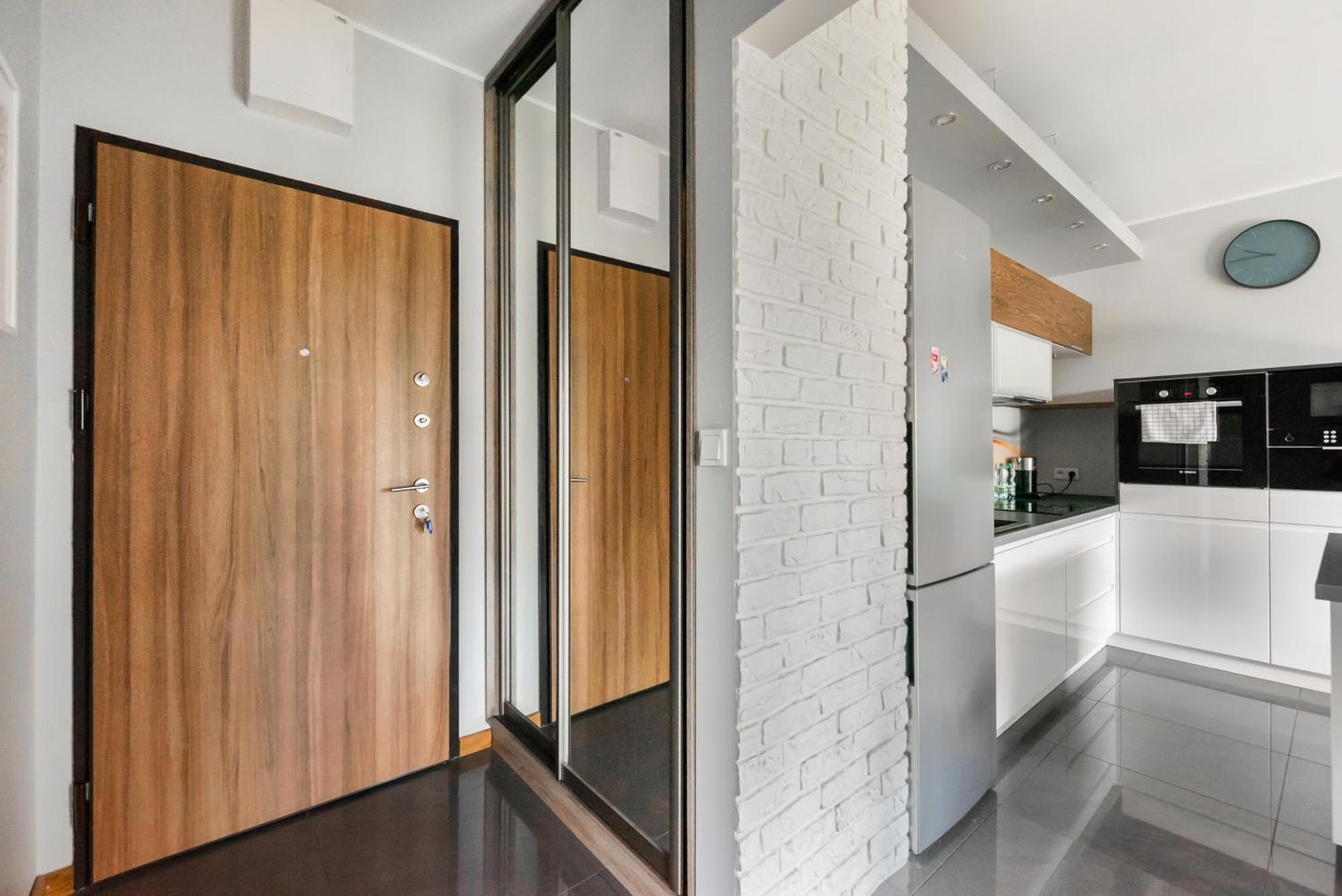 Powazki Modern Apartment