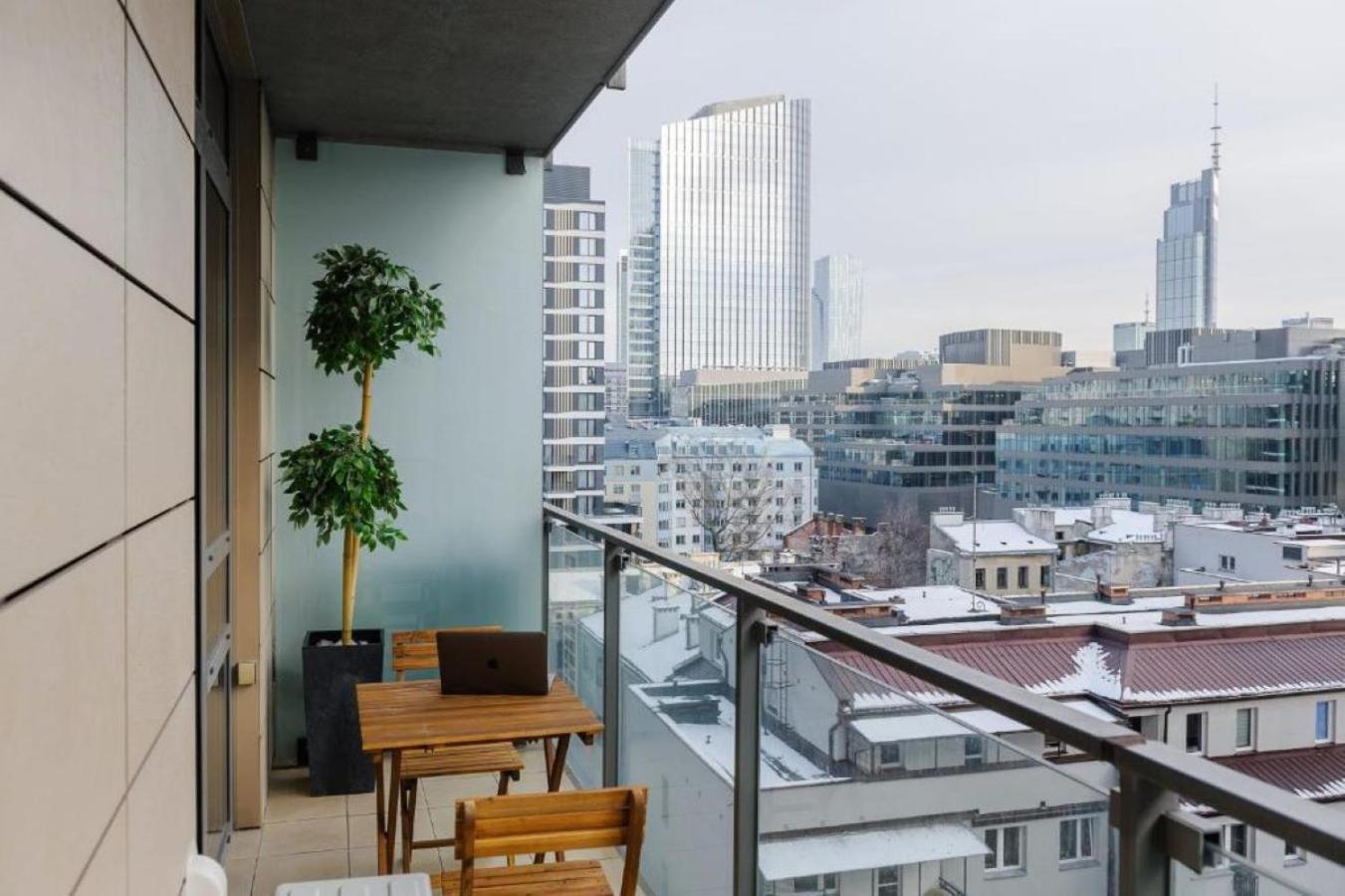 Luxury In Platinum Tower Warsaw