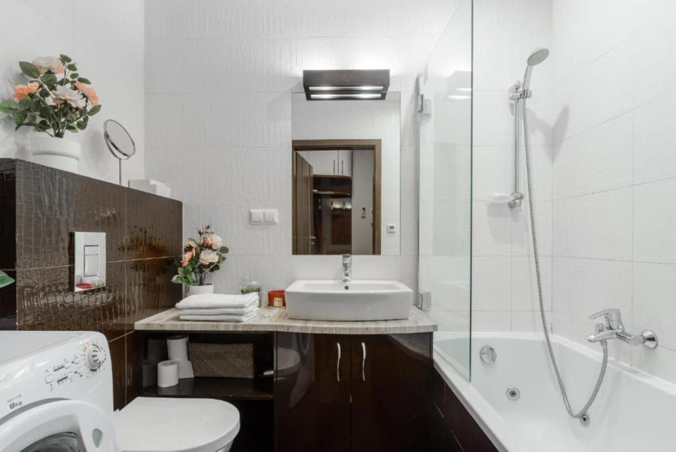 Apartment Luxury In Platinum Tower