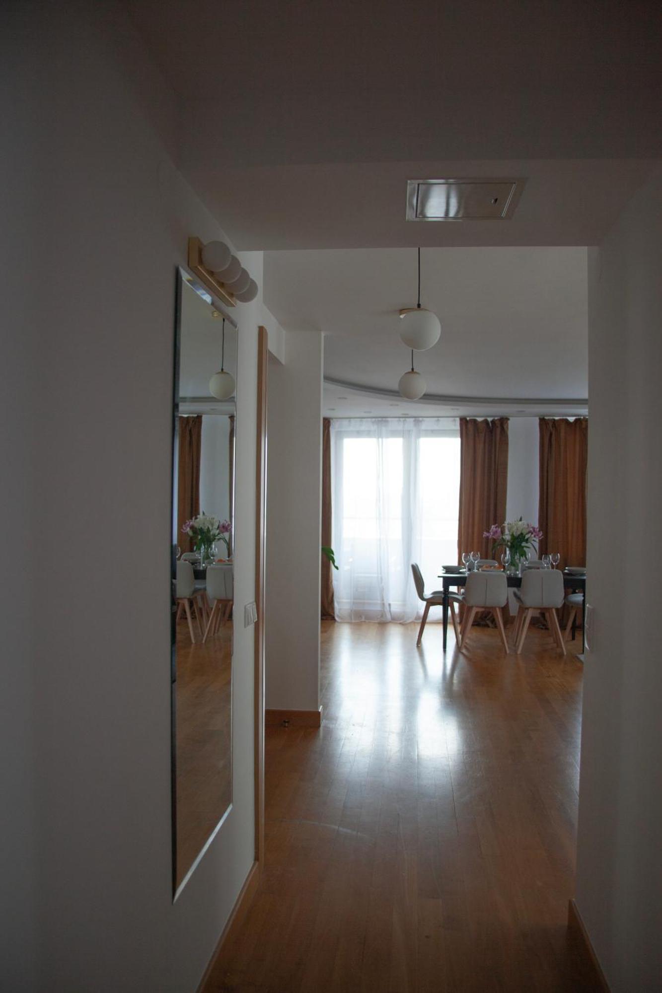 Oomph Skyline 3bdr Retreat With Ac Căn hộ *