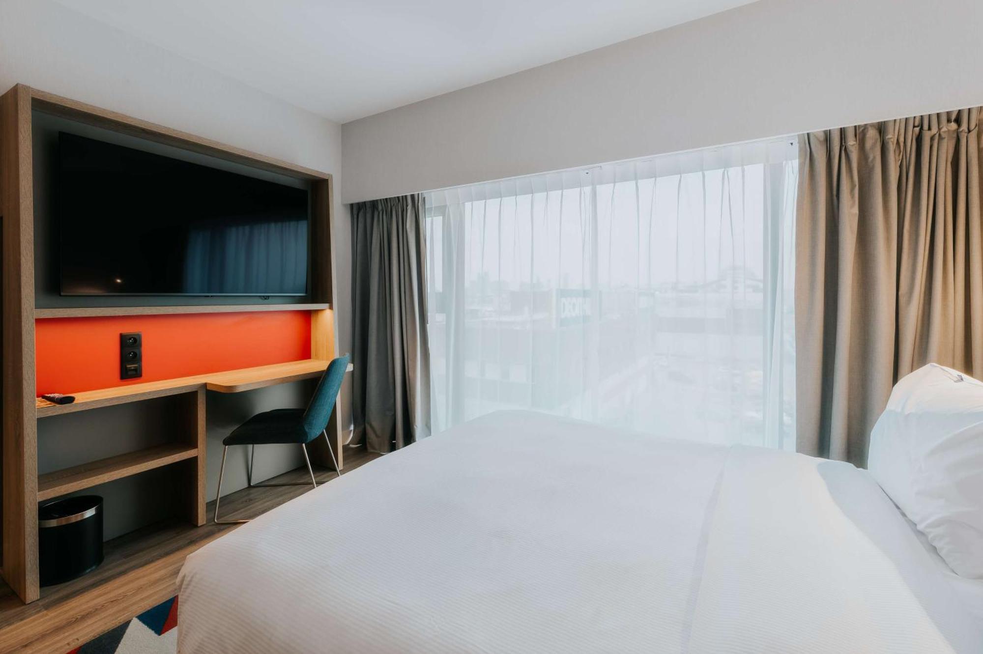 Hotel Hampton By Hilton Reduta