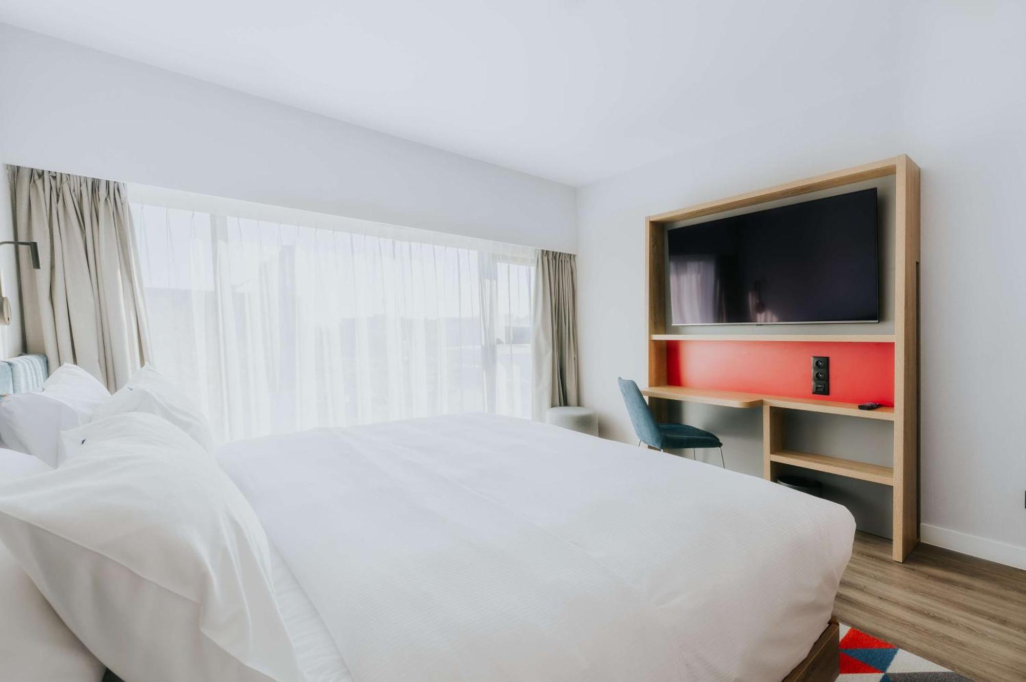 Hotel Hampton By Hilton Reduta