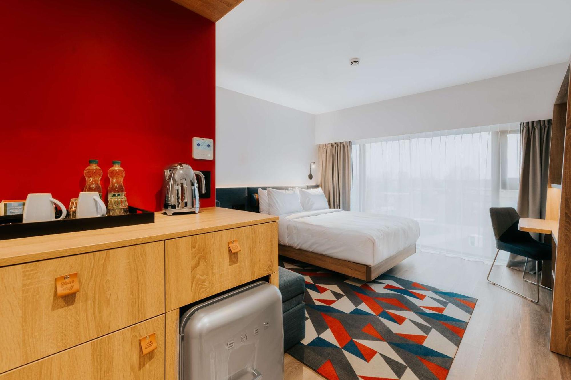 Hampton By Hilton Reduta Hotel 3*
