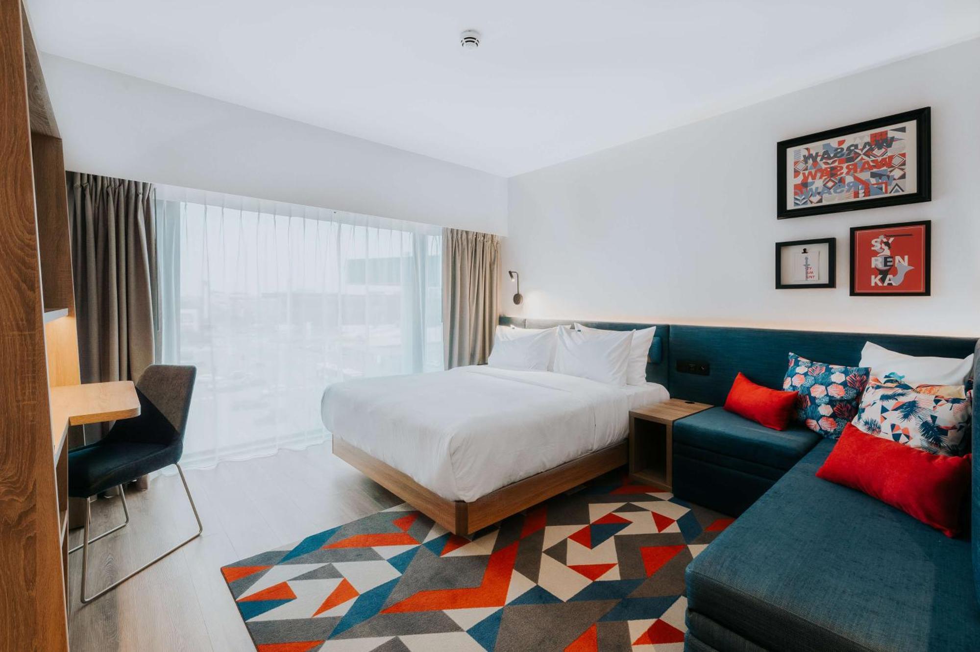 Hotel Hampton By Hilton Reduta