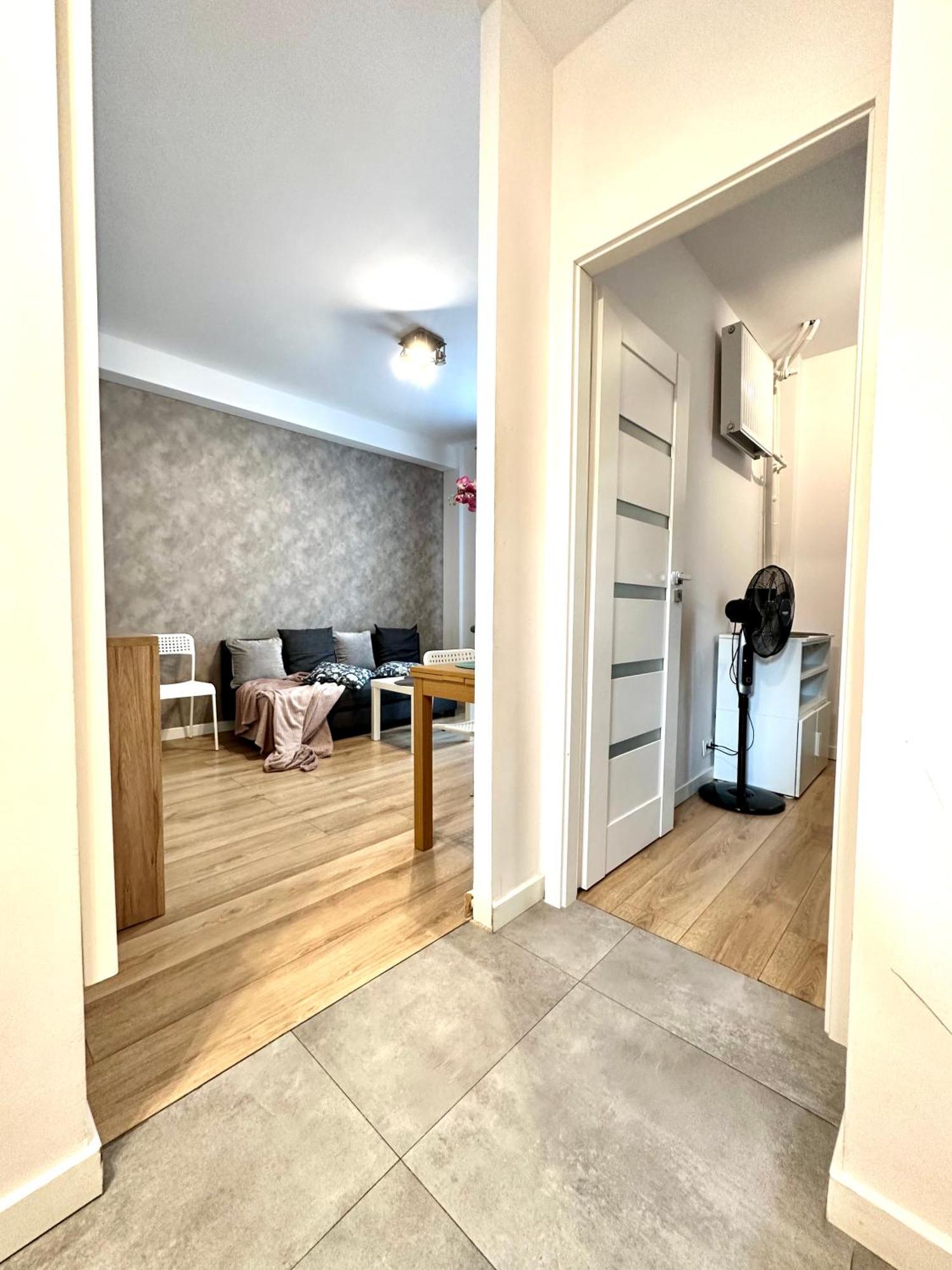 Place 2 * Warsaw