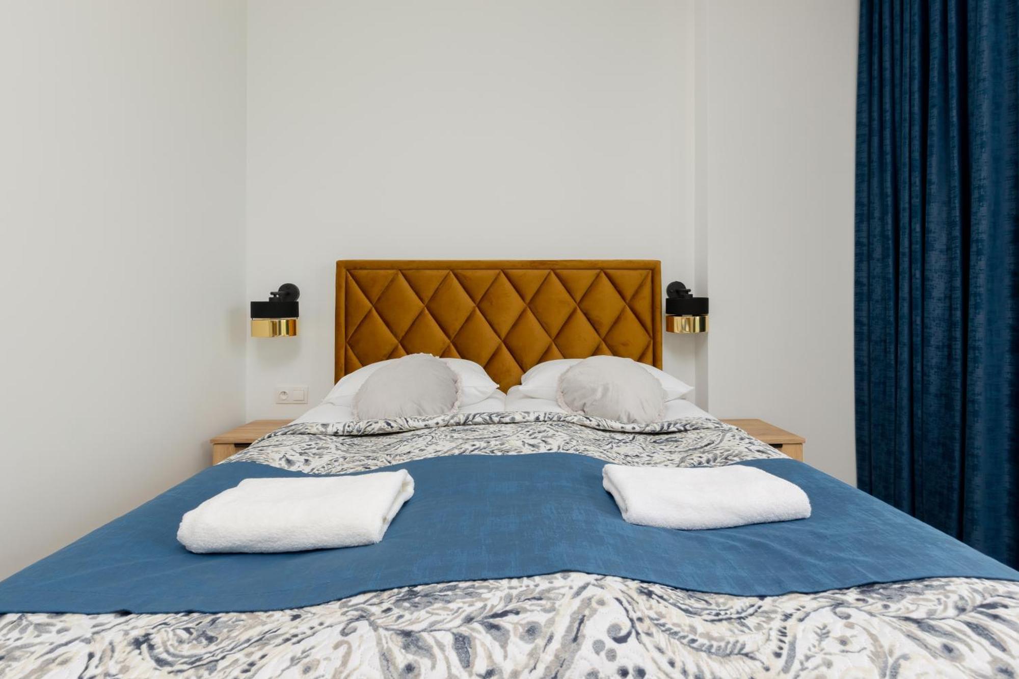 Business Kasprzaka With Parking By Renters * Warsaw