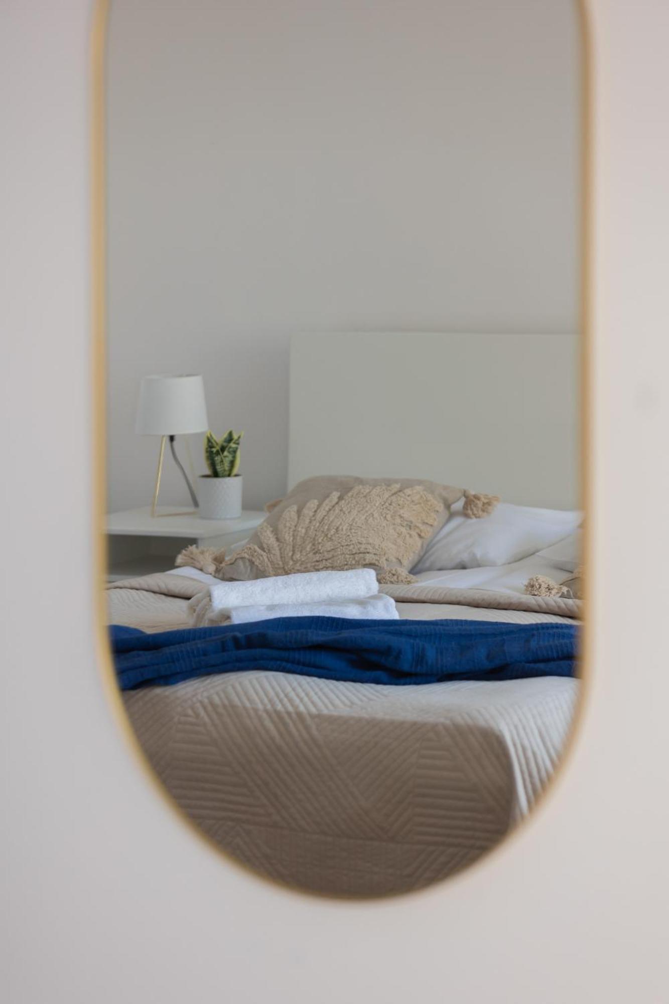 Metro Plac Wilsona Mickiewicza By Renters Apartment *