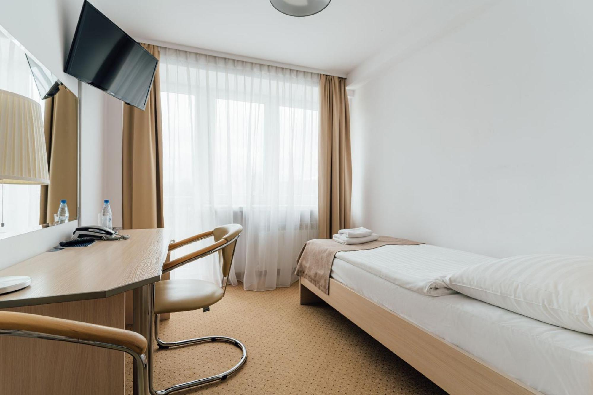 Hotel Logos