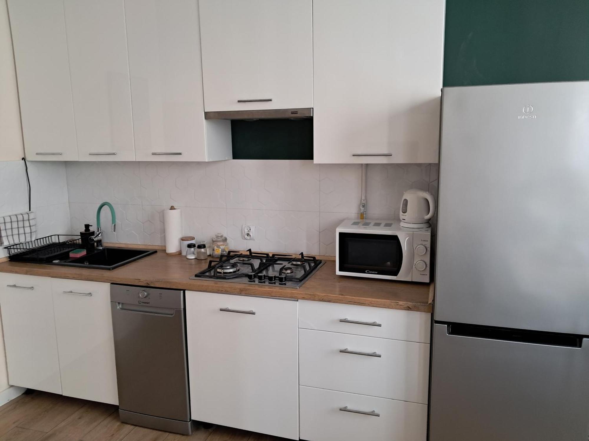 Be My Guest - Marszalkowska - Center Of Subway Wi-fi Breakfast Apartment