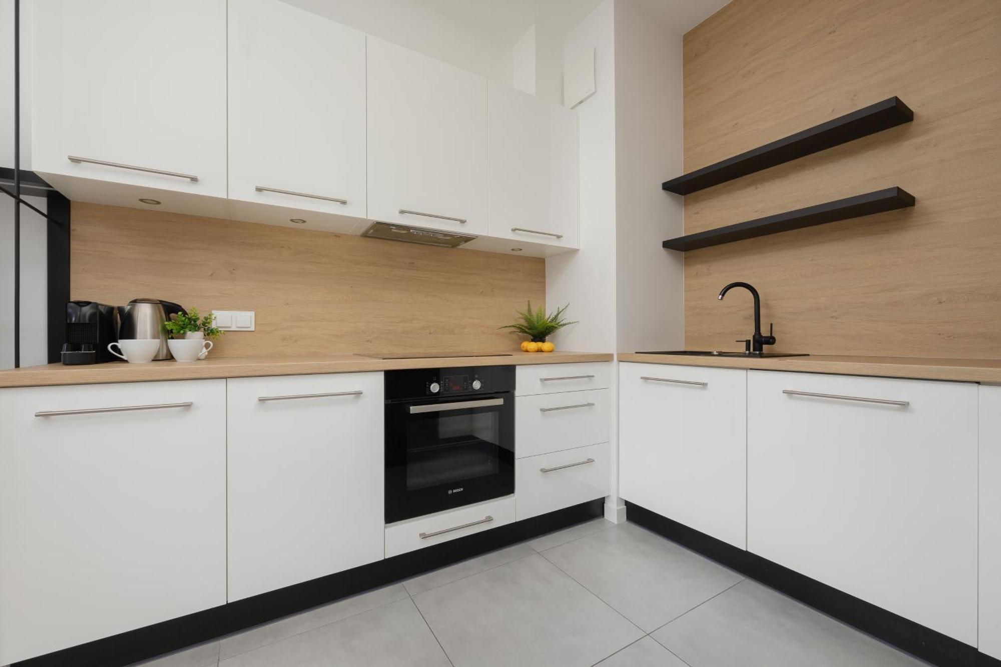 Cosy With Parking Wilanow By Renters Warszawa