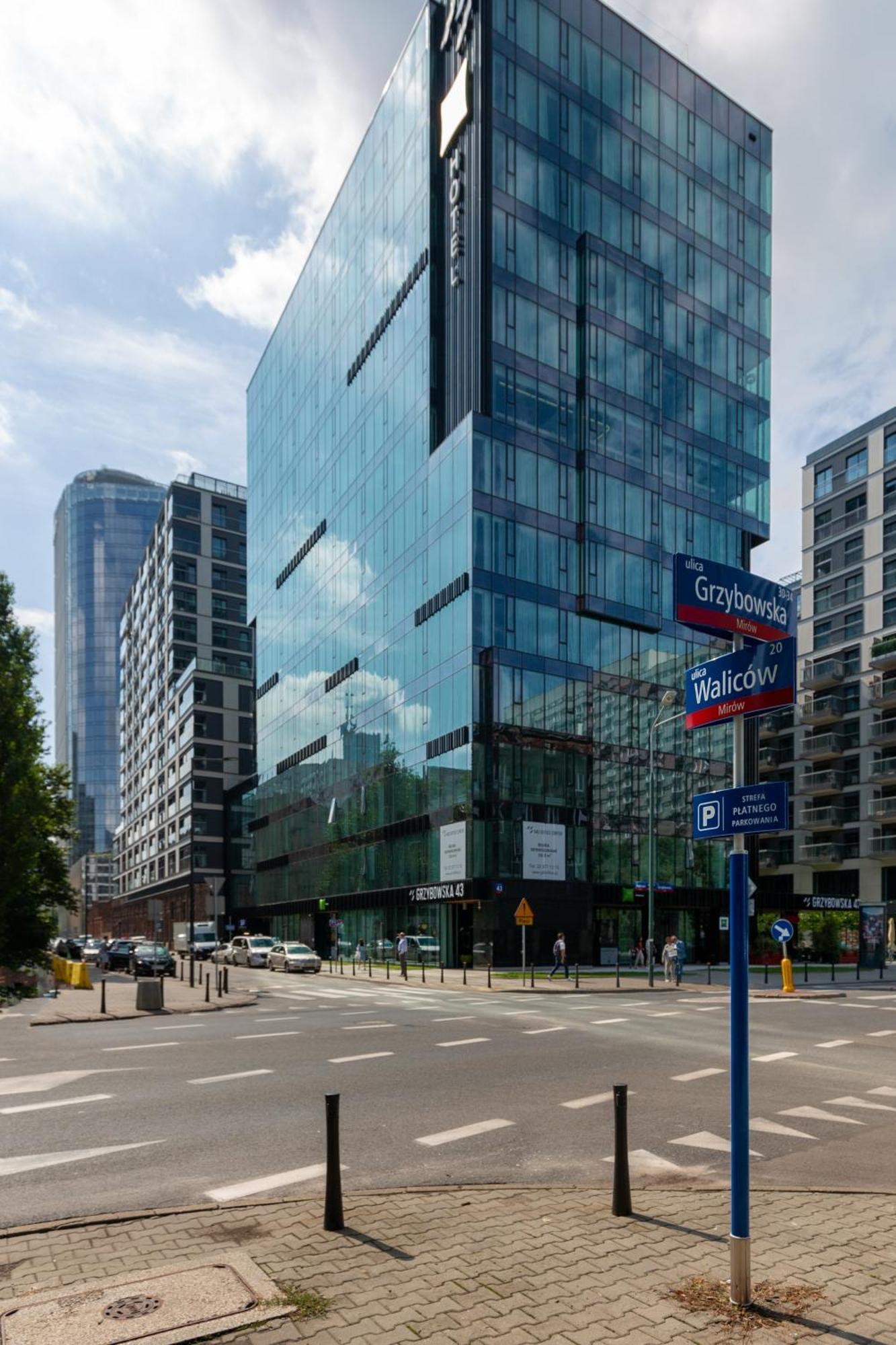 Luxury Mennica By Renters Prestige Warsaw