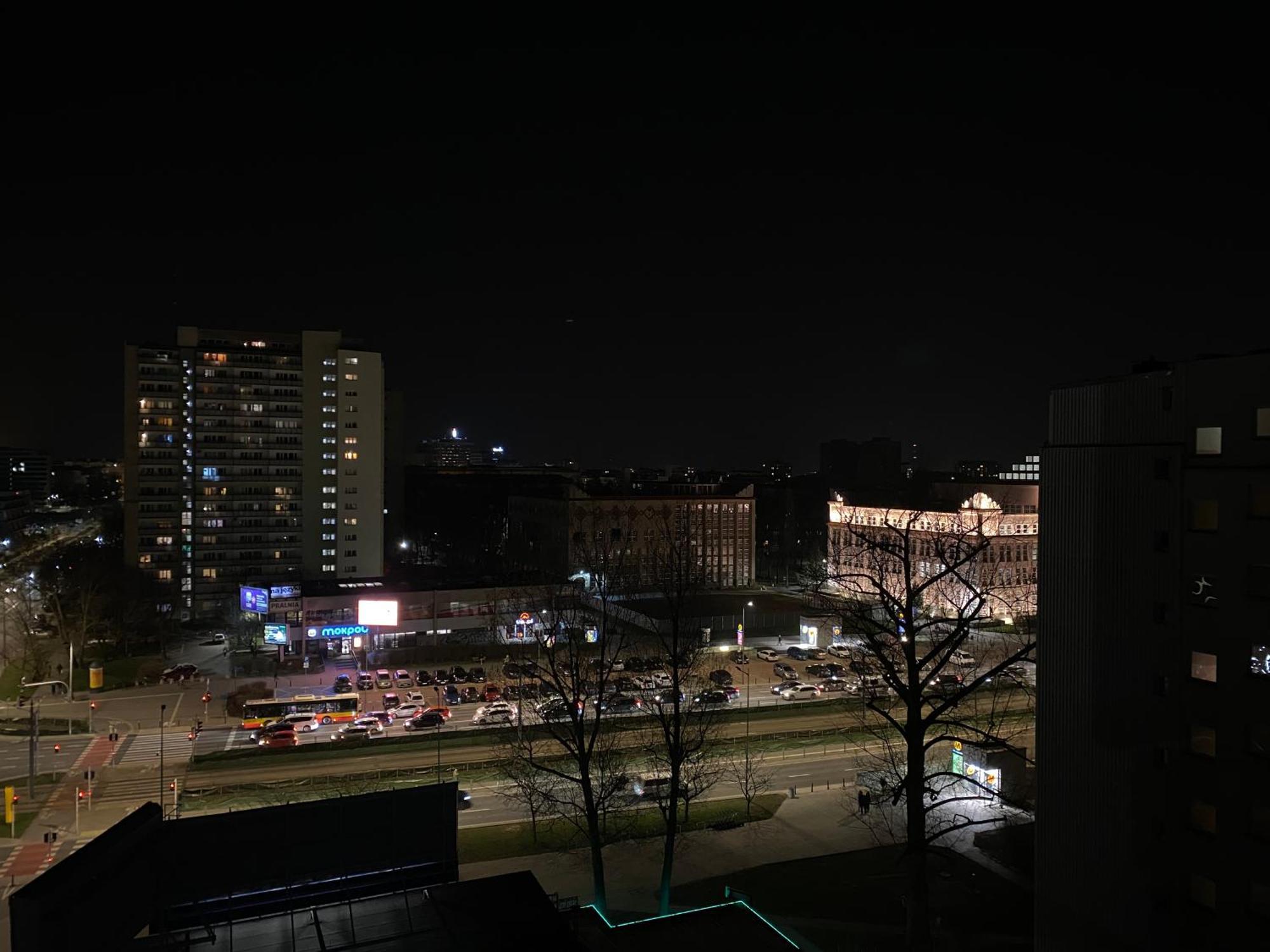 Found Space Metro Pole Mokotowskie 5 Min From Centrum * Warsaw