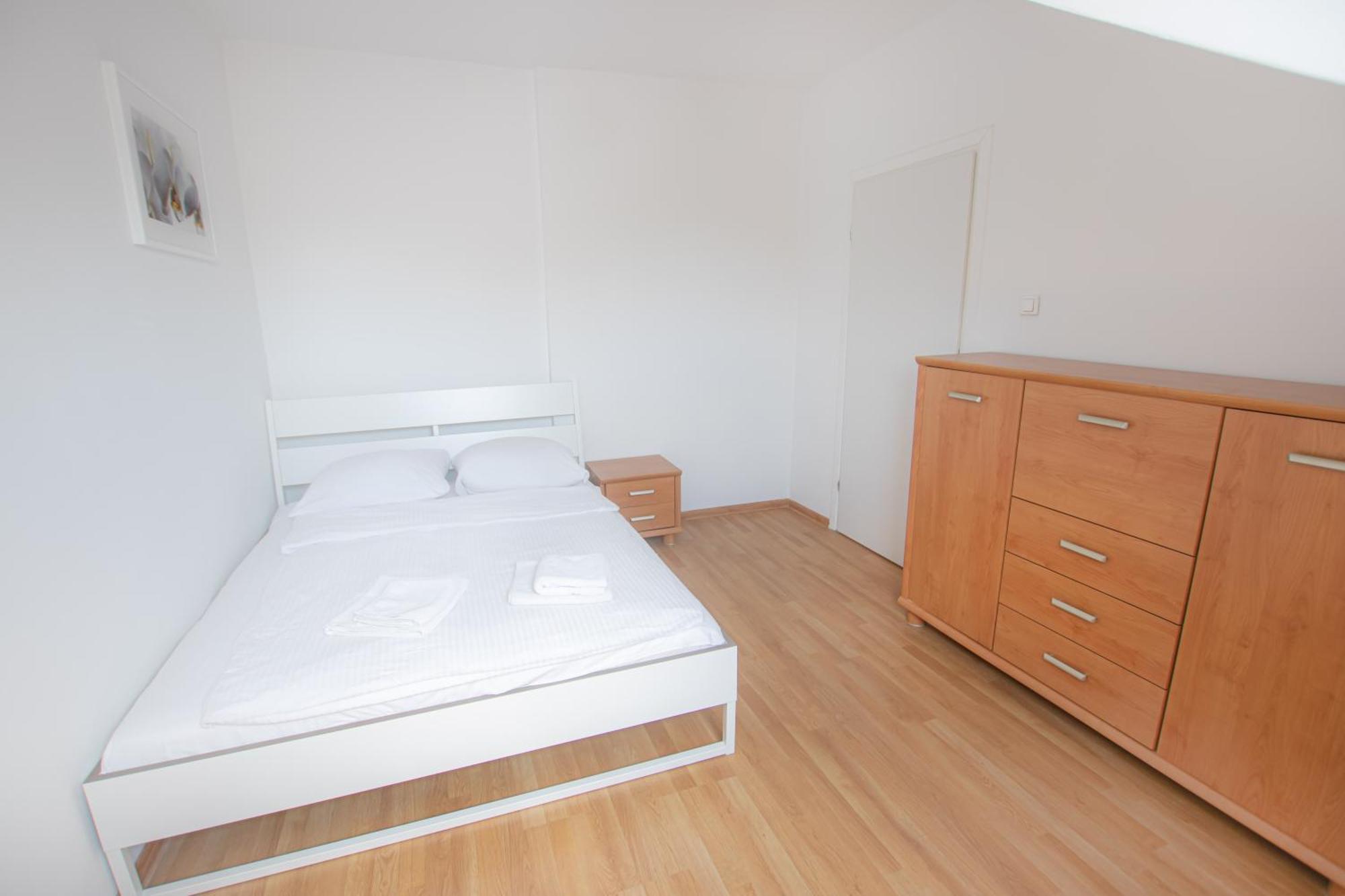 Old Town Podwale Street Apartment. Great Location Apartment
