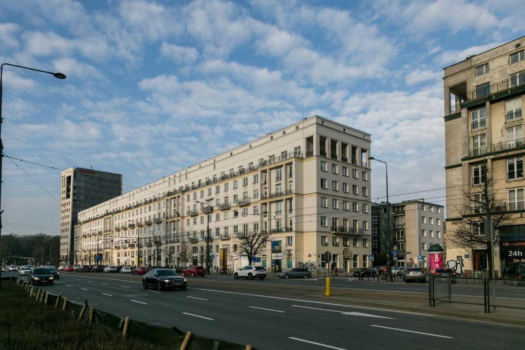 Apartment Concierge Golden Hour Warsaw