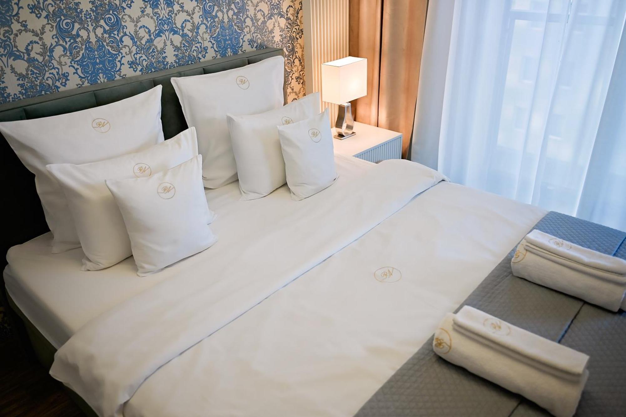 3 In Mennica Apartament