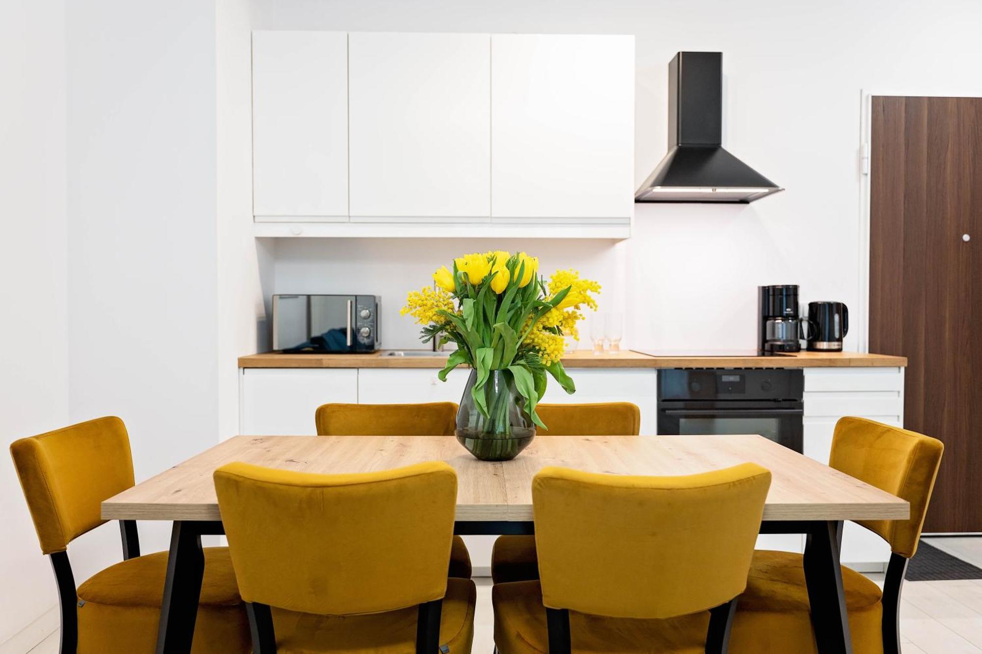 3 In Mennica Apartment