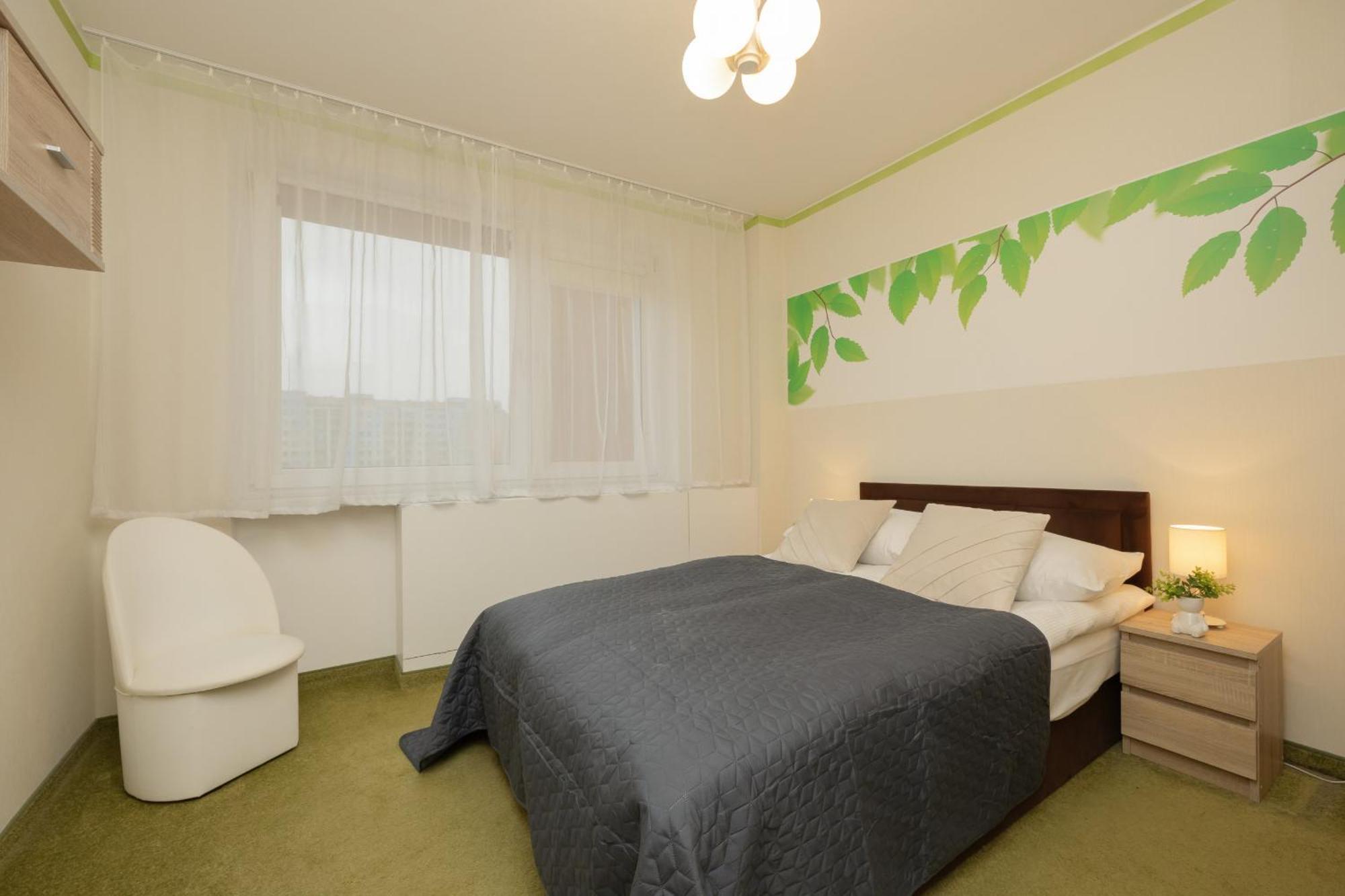 With Balcony For 2 People In By Renters Apartment