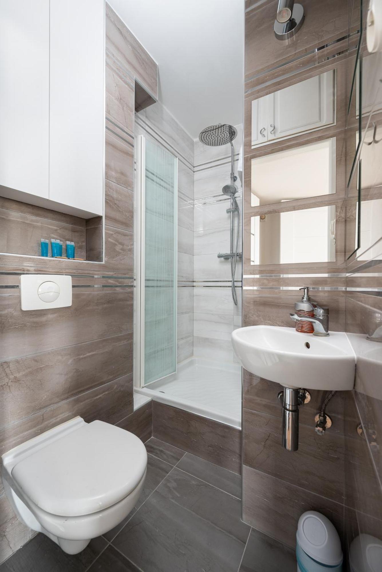 Apartment Krasinski Garden Comfort Warsaw