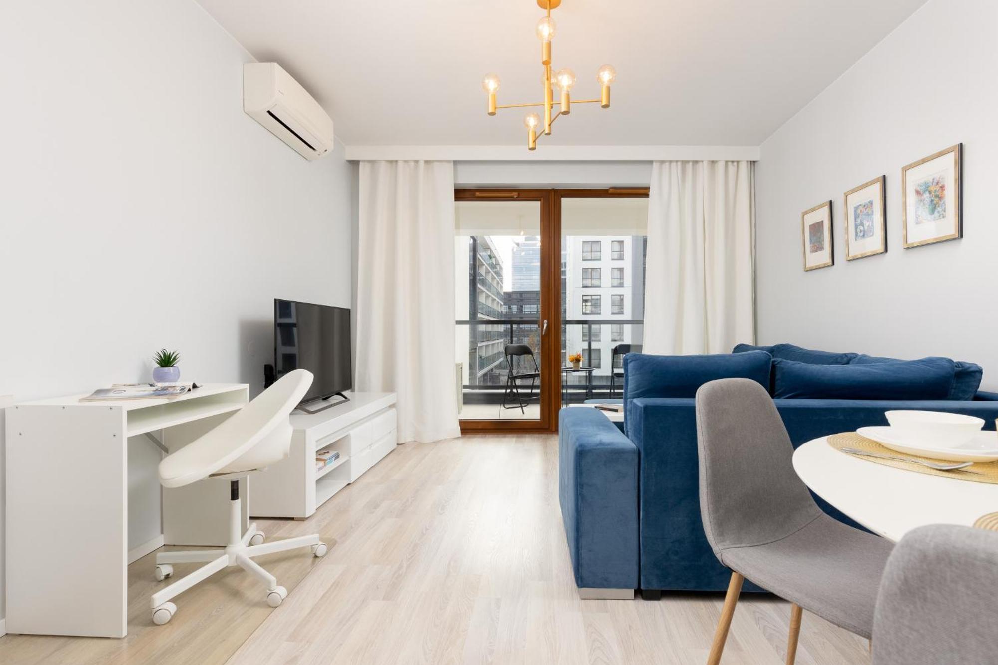 Grzybowska With Air Conditioning & Balcony By Renters Prestige Varsóvia
