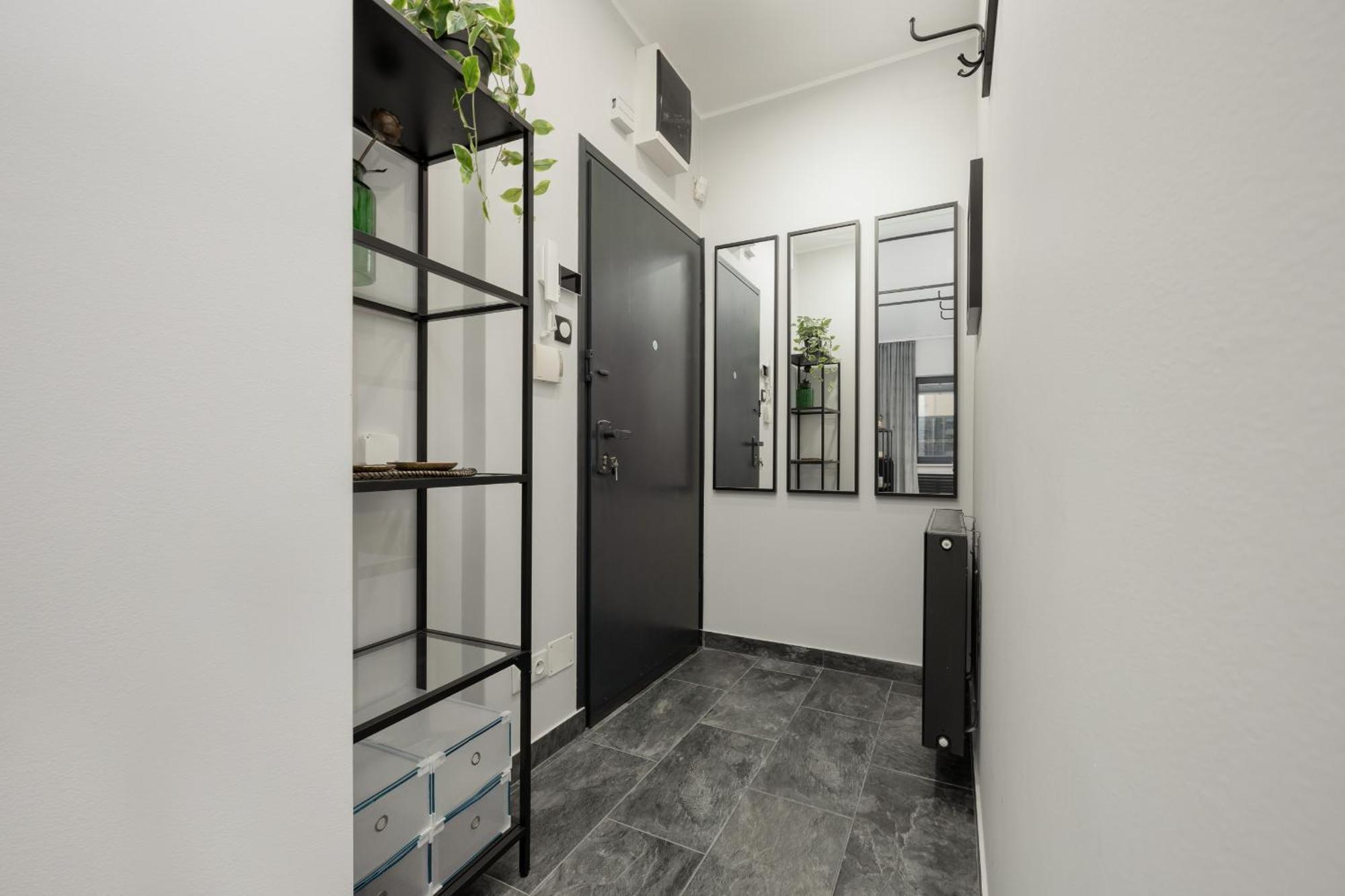 Luxury With Furnished Terrace, Garden And Parking By Renters Apartment Warsaw