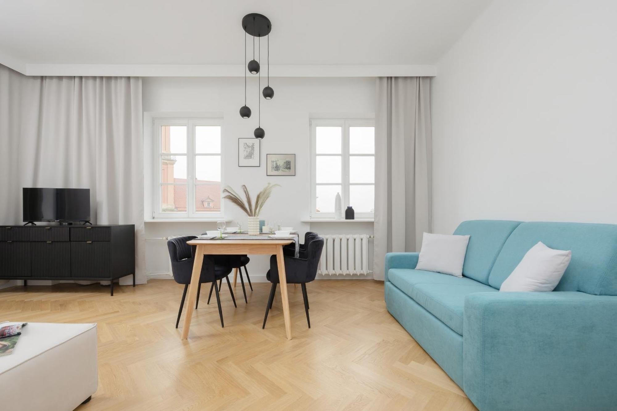 Plac Zamkowy In By Rent Like Apartment *