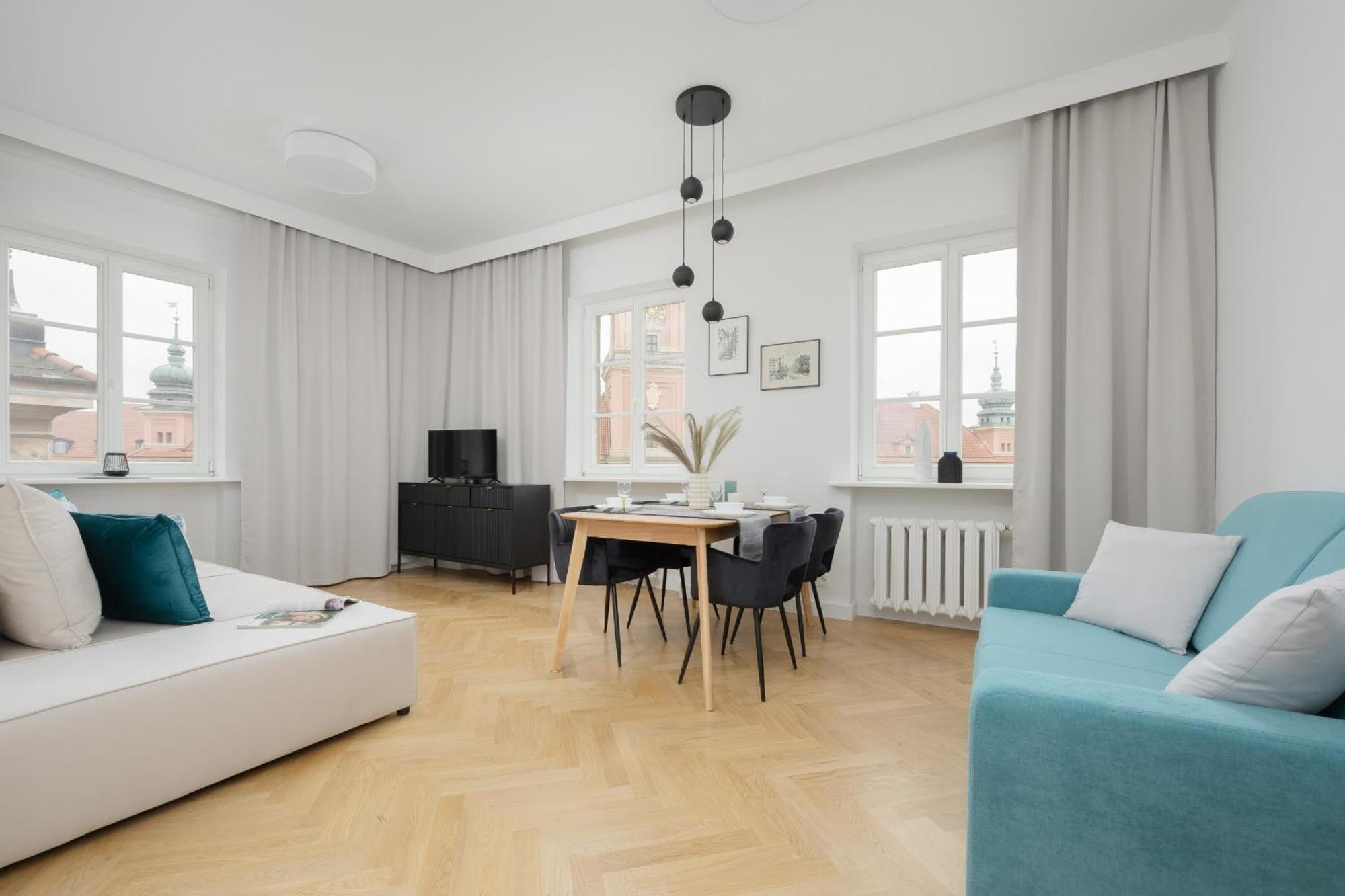 Plac Zamkowy In By Rent Like