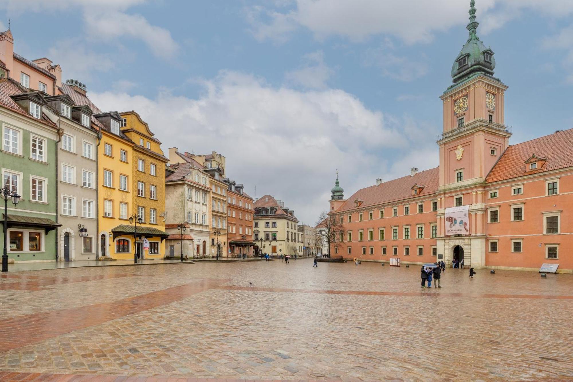 Apartment Plac Zamkowy In By Rent Like *