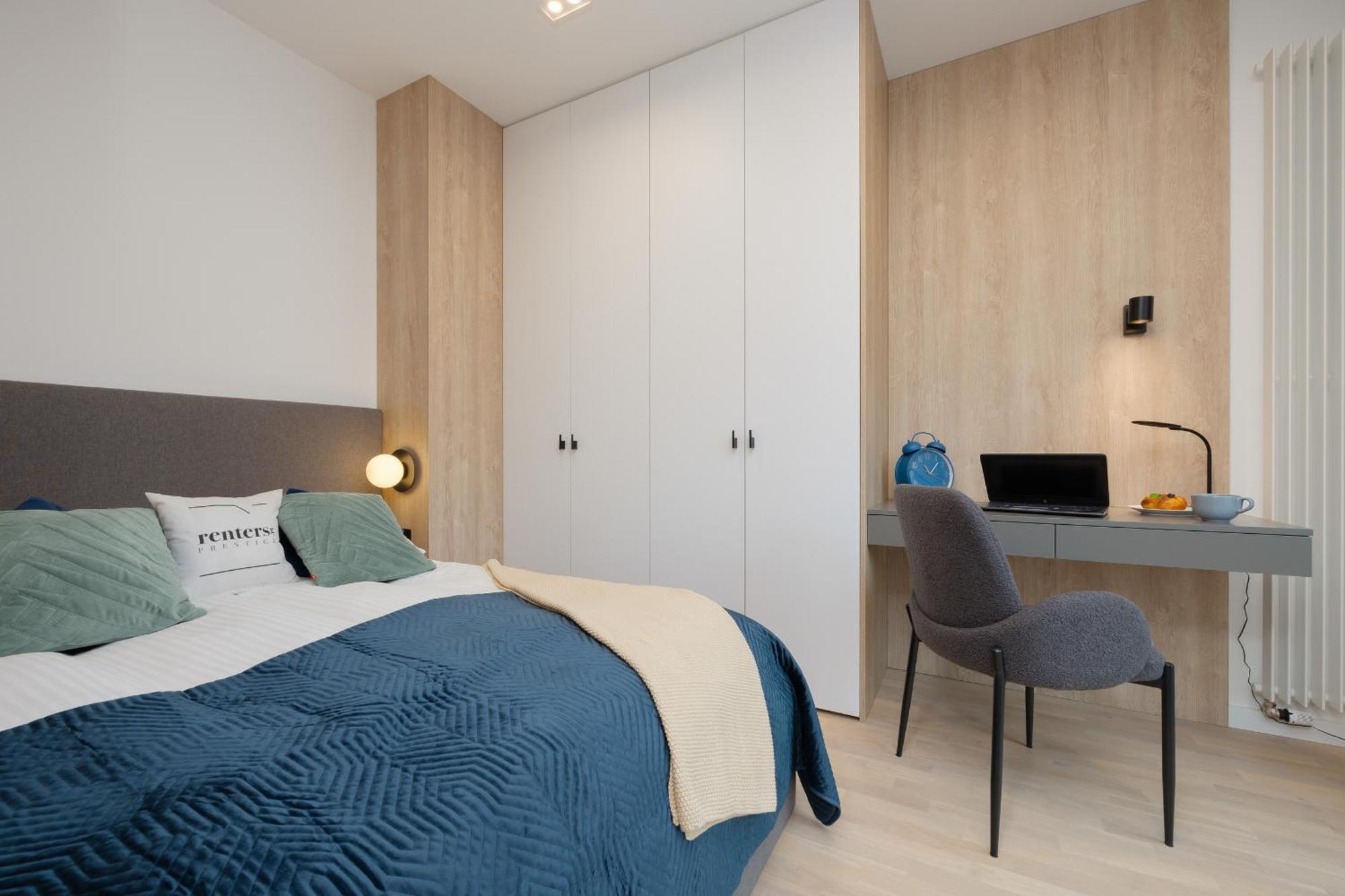 Apartment Luxury Mennica By Renters Prestige *