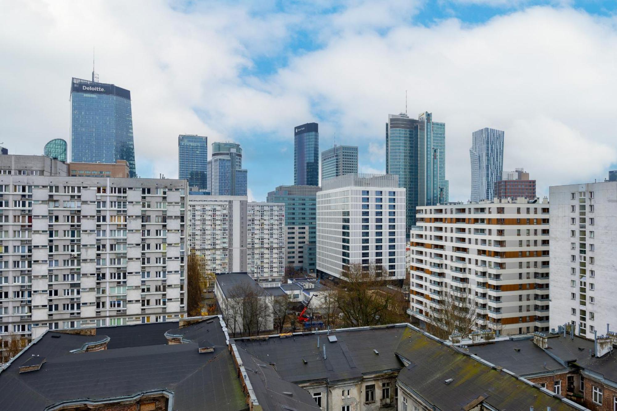 Luxury Mennica By Renters Prestige