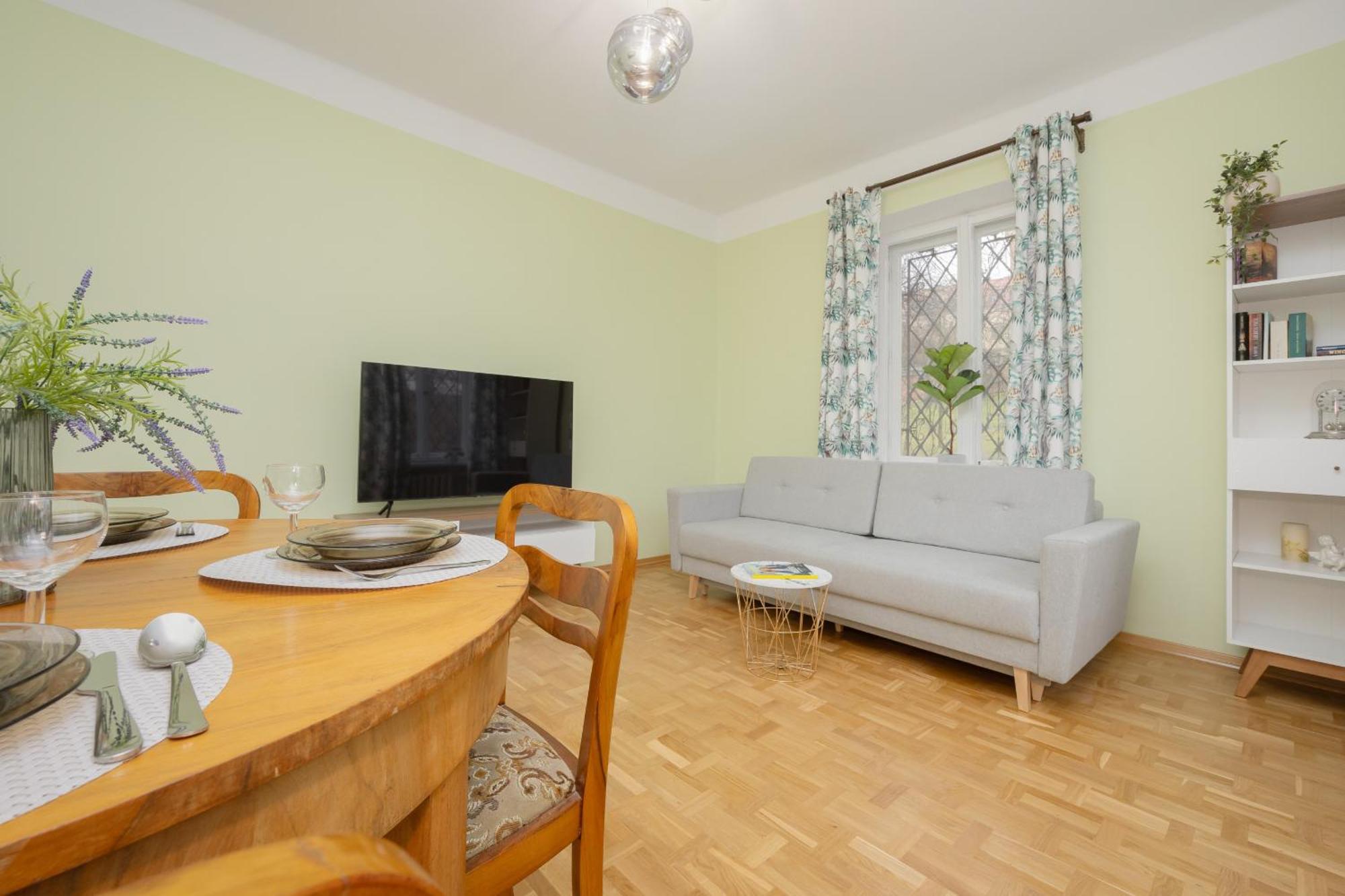 Royal Castle View By Renters * Warsaw