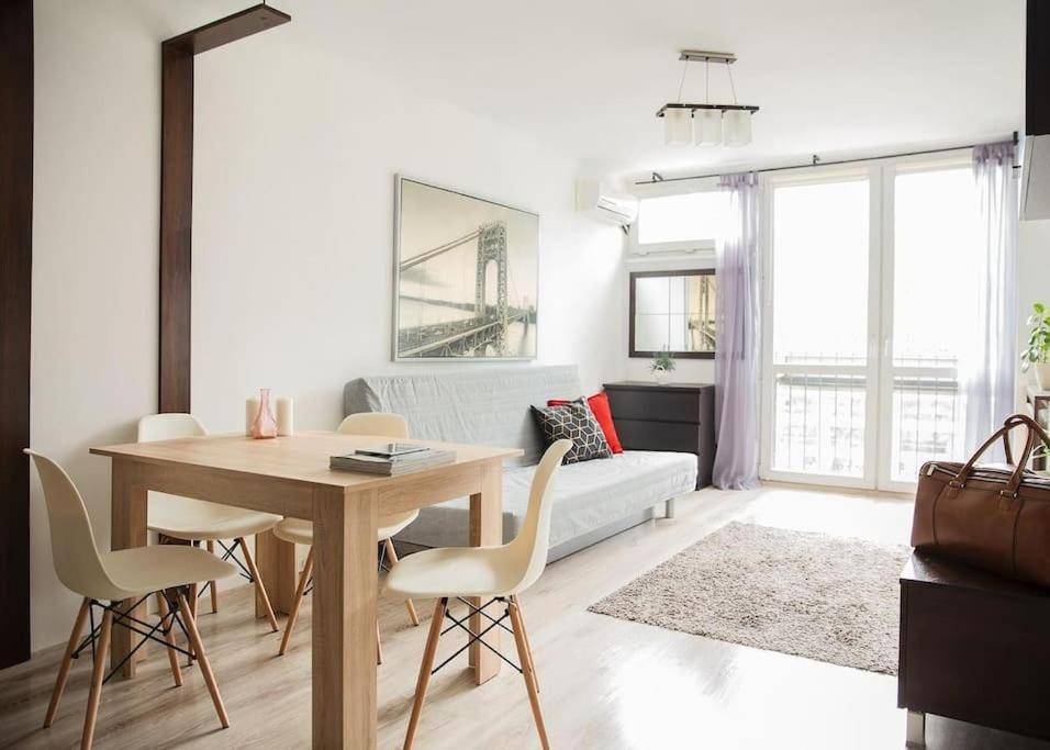 Urbannestgroup - City Center - Jp-20 Apartamento *