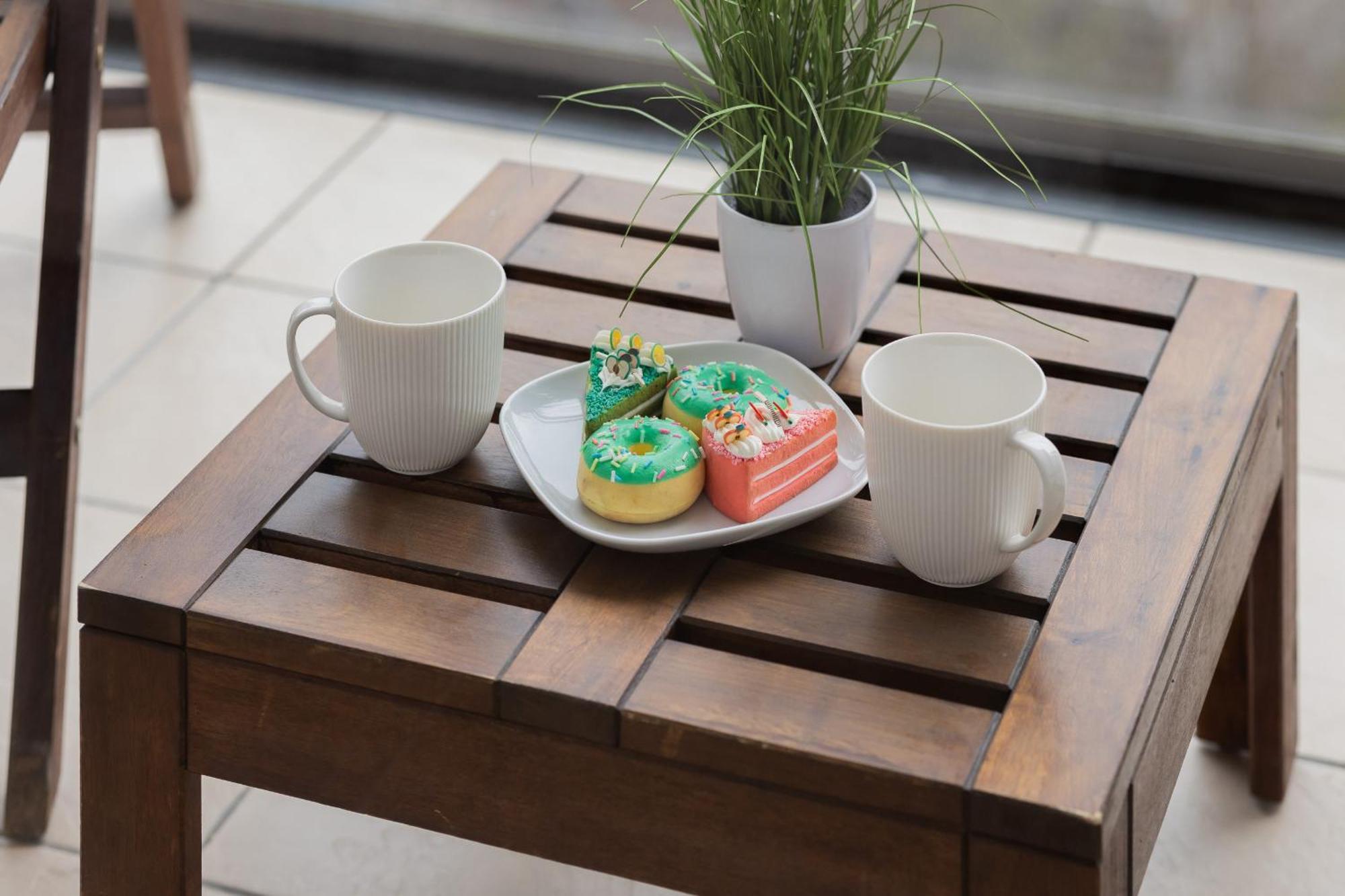 Exclusive With Parking & Balcony By Renters Prestige Căn hộ