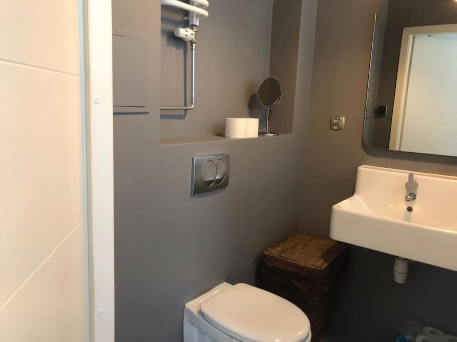 Apartamento Ciche Mieszkanie Z Balkonem Varsóvia